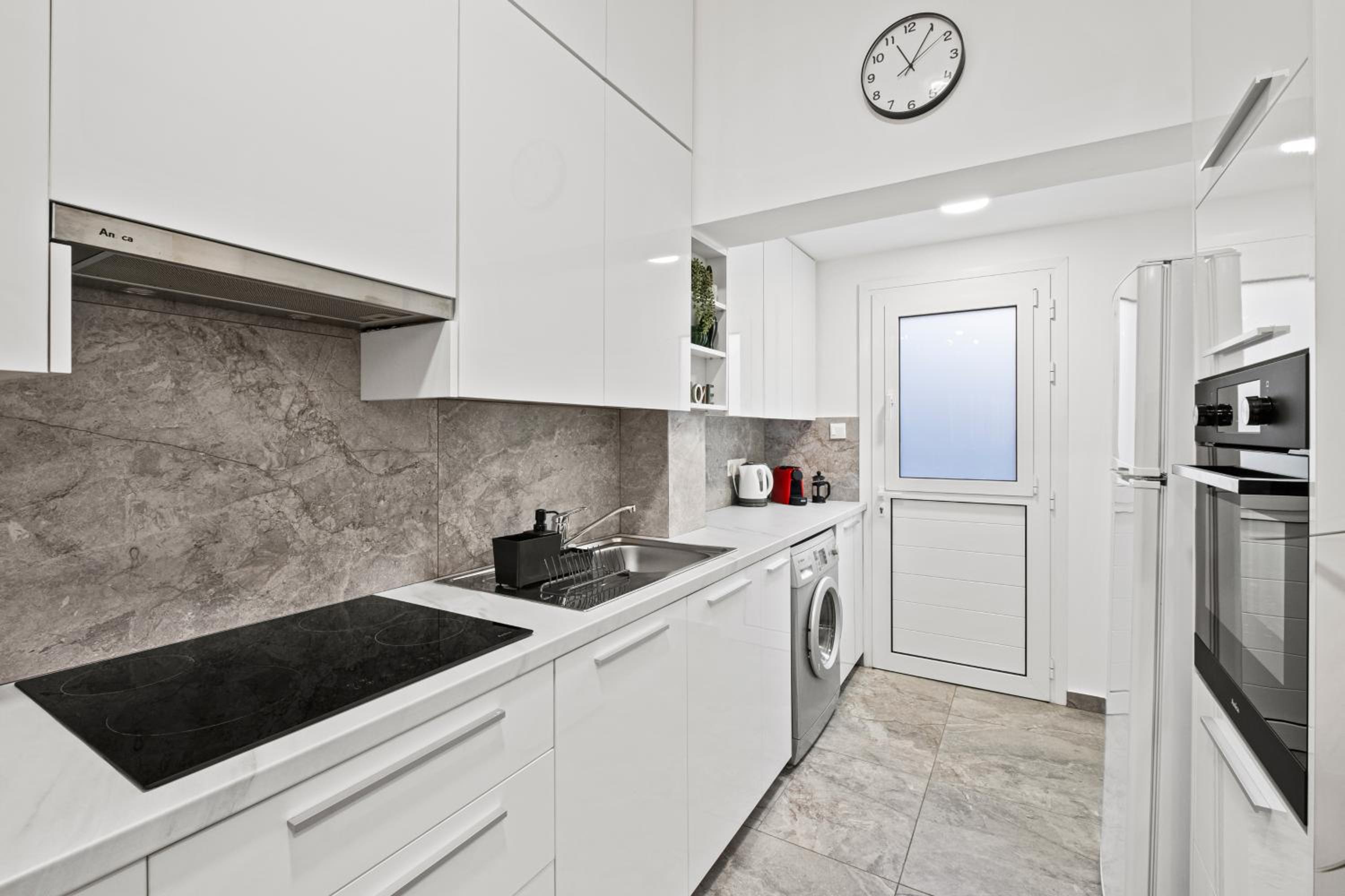FatCow Beach Apartment