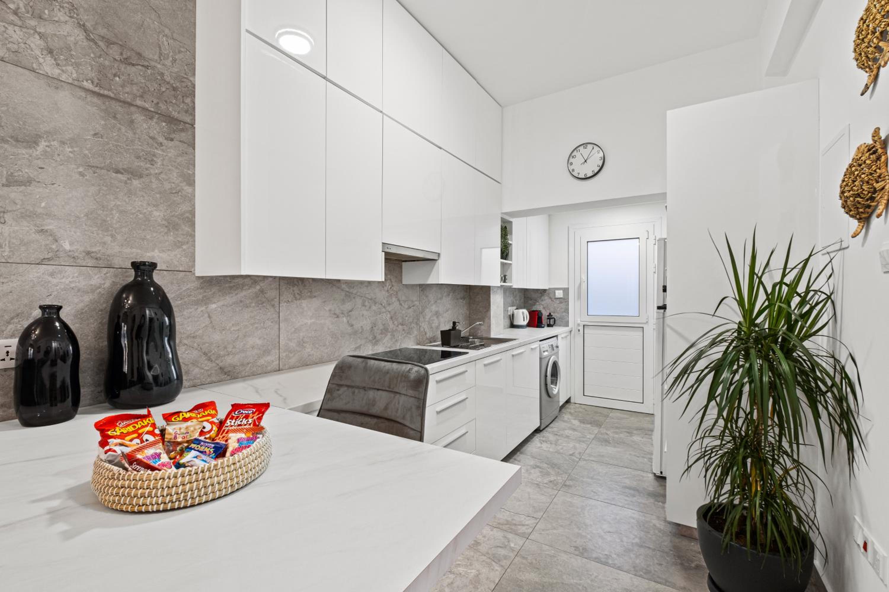 FatCow Beach Apartment