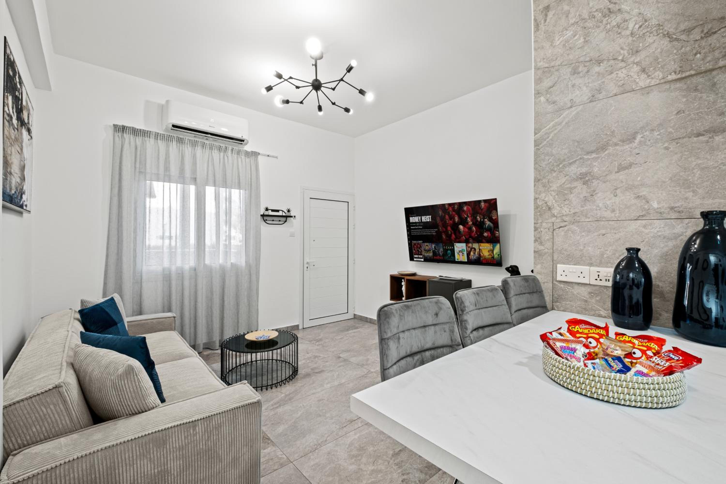 FatCow Beach Apartment