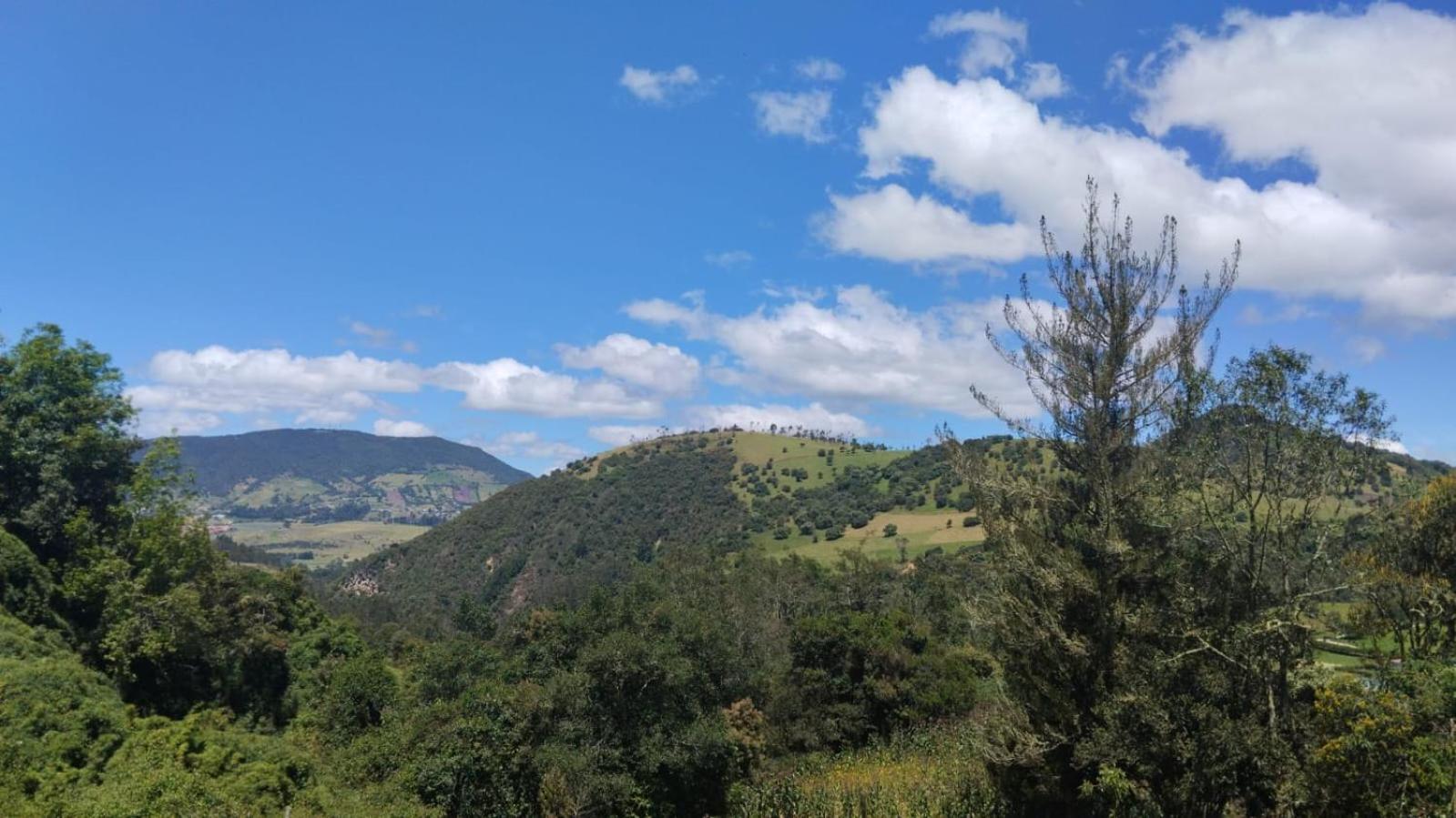 CABAÑA DEL TUCÁN, vía Chingaza