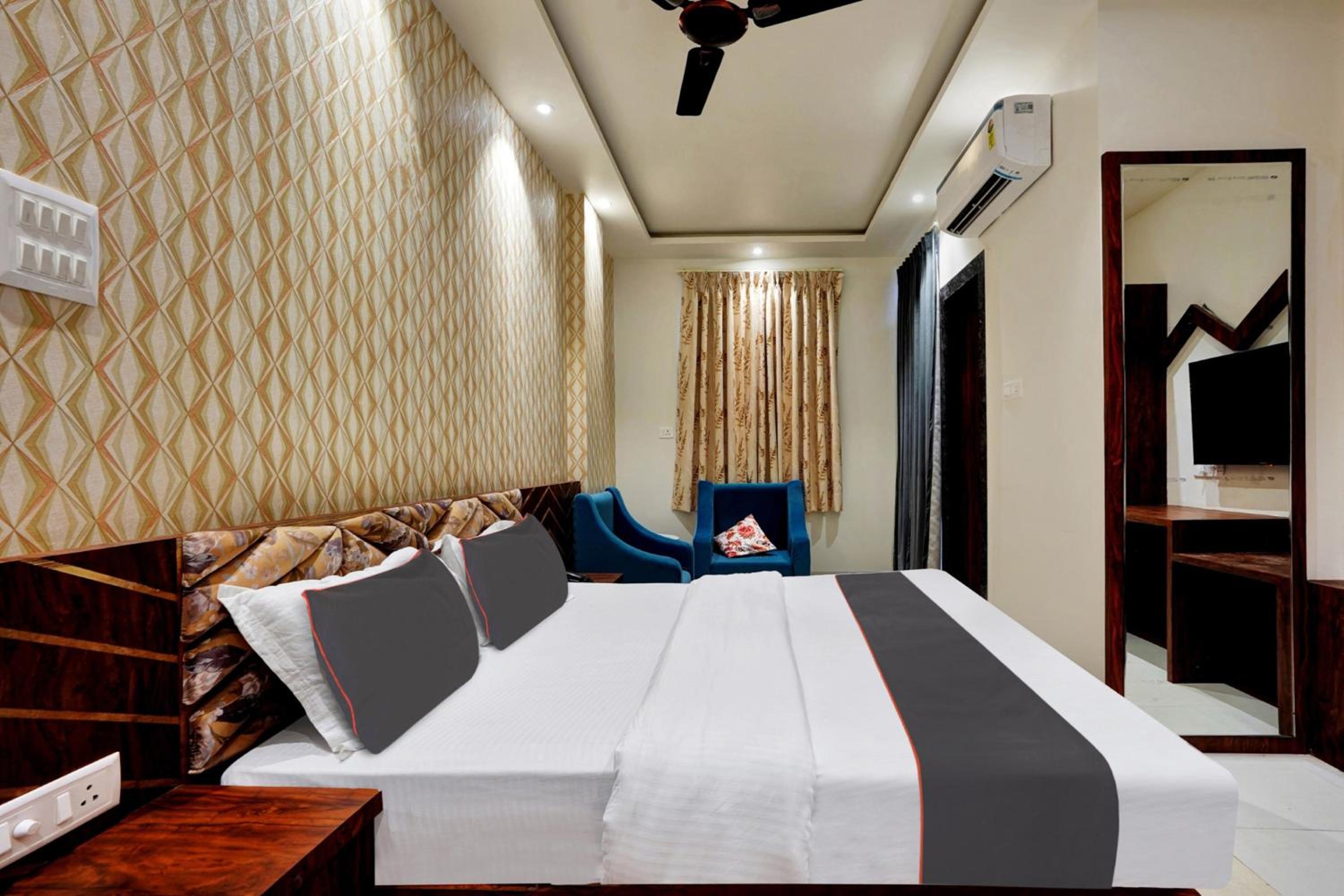 Townhouse Naya Nohra Crossway Kota Formerly Hotel Sterling view 4