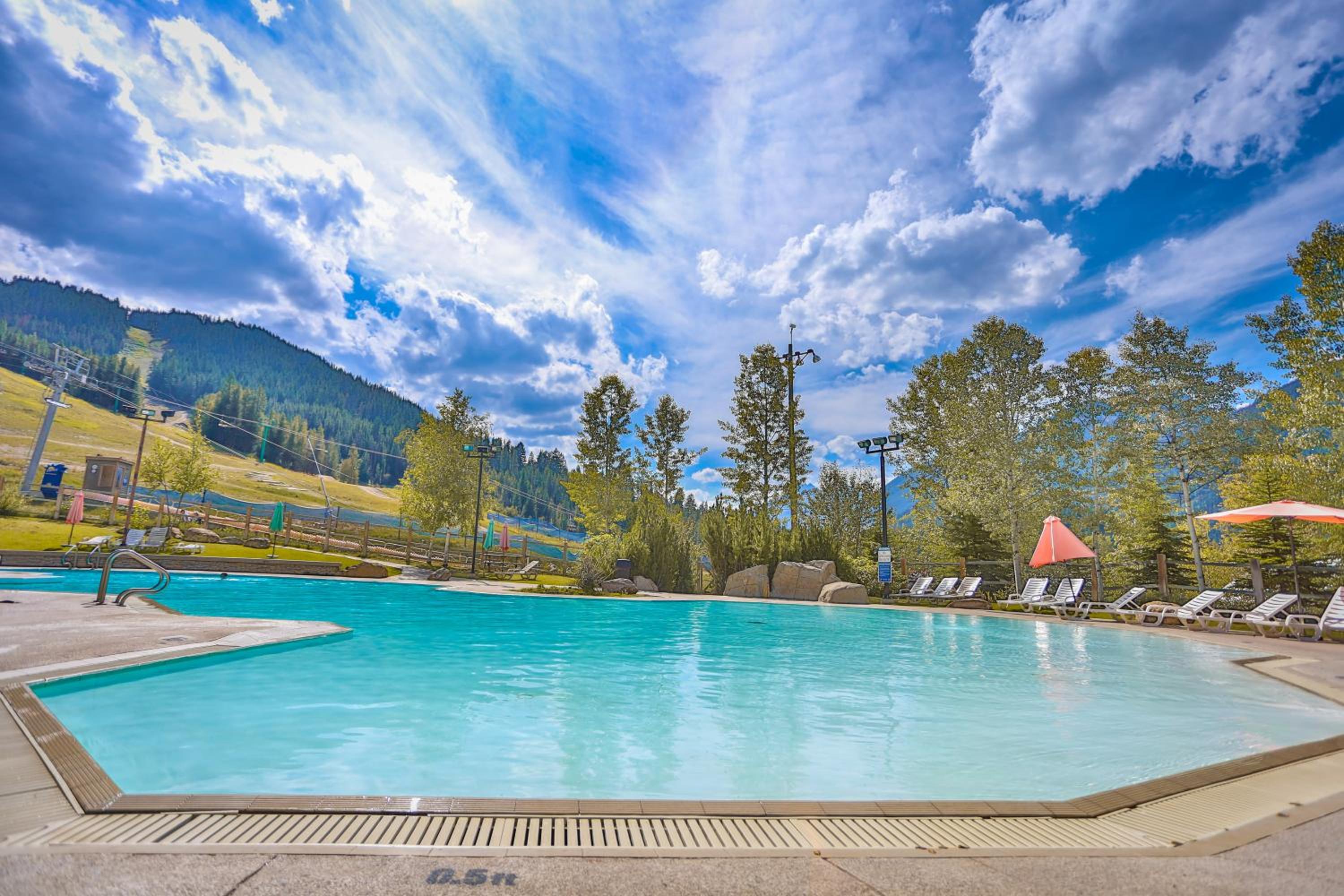 Horsethief Lodge by StayIn