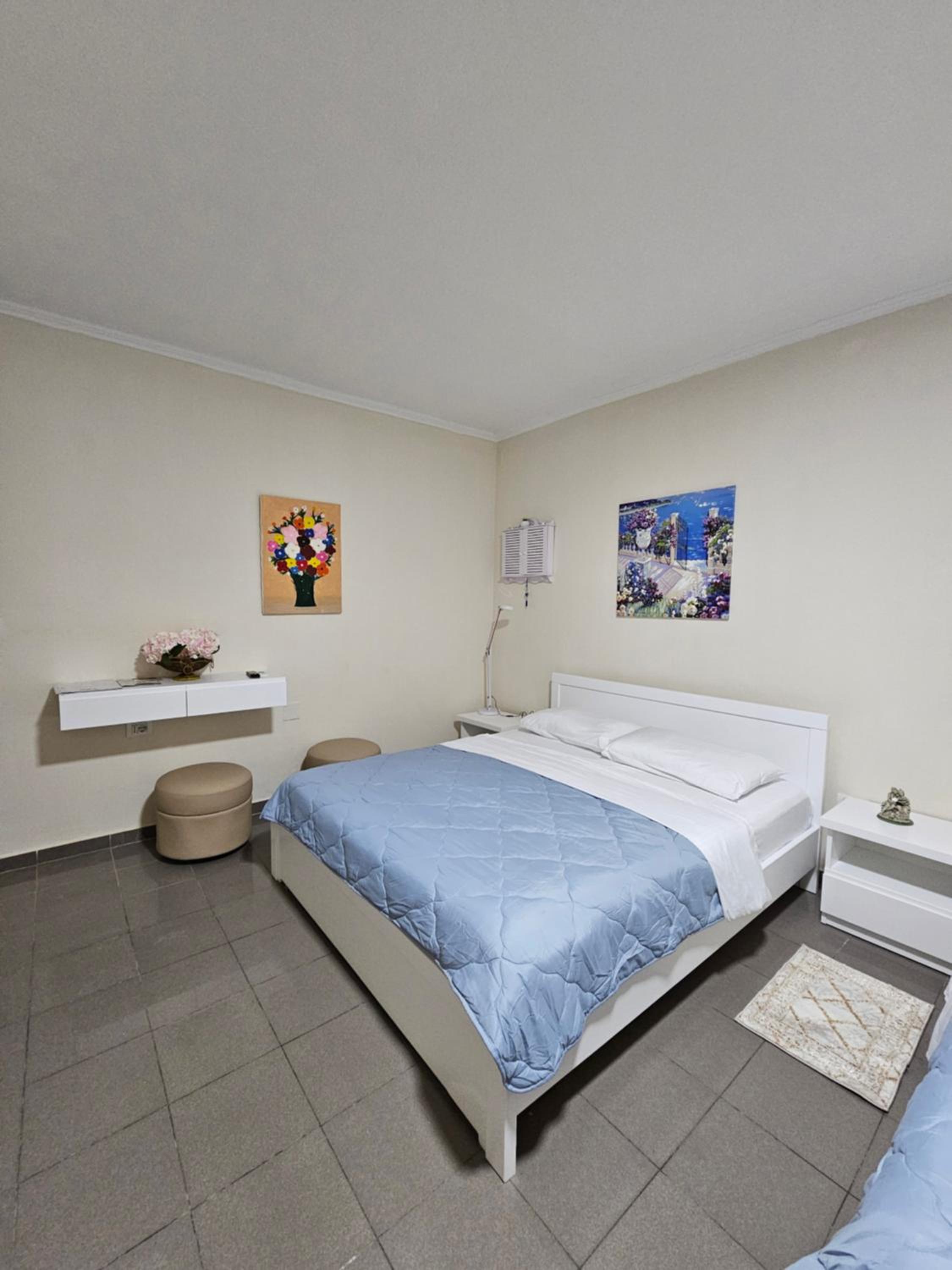 Endi City Centre Room