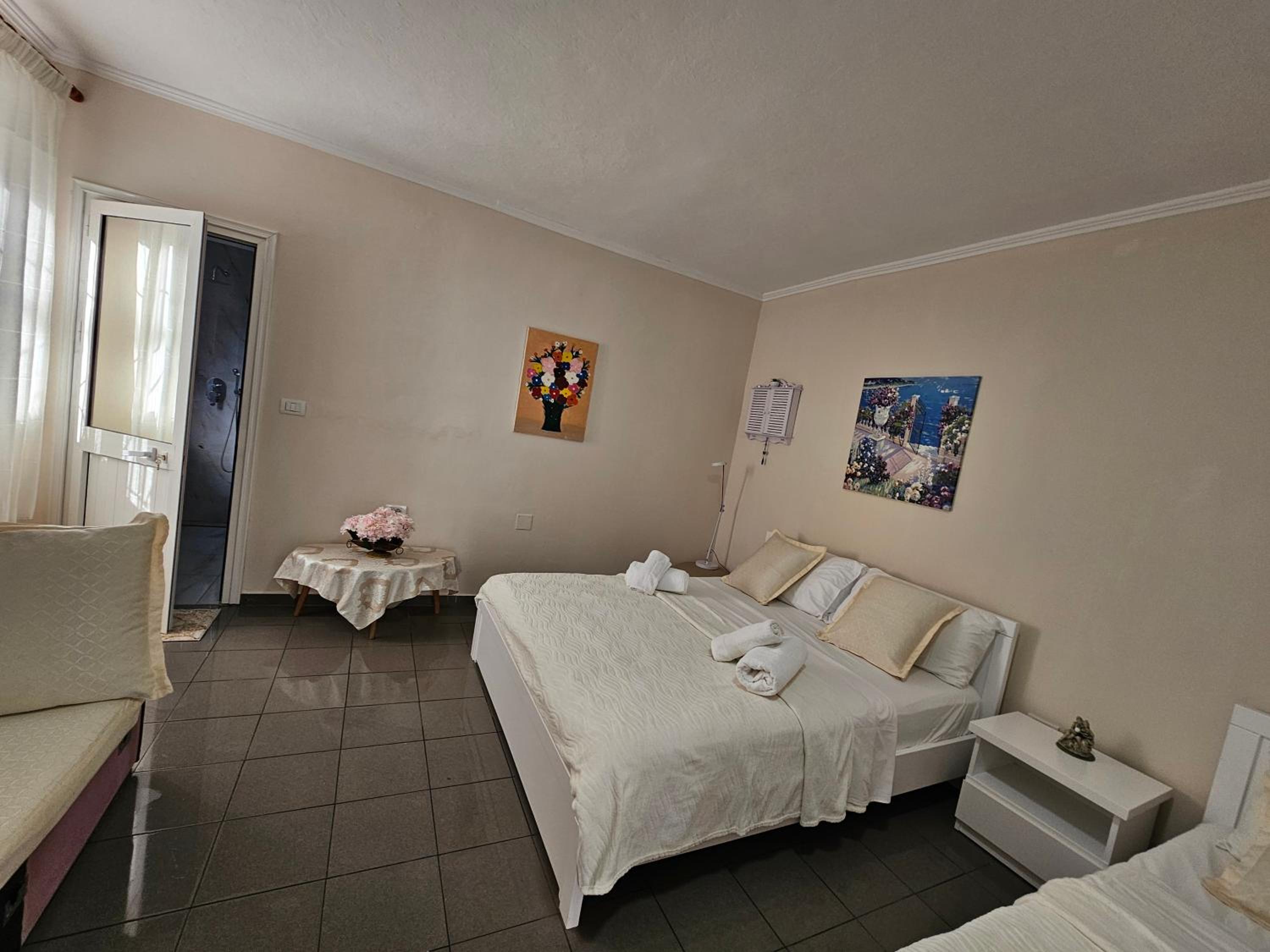 Endi City Centre Room