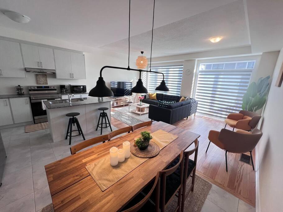 Brand New Luxurious 4B Townhouse
