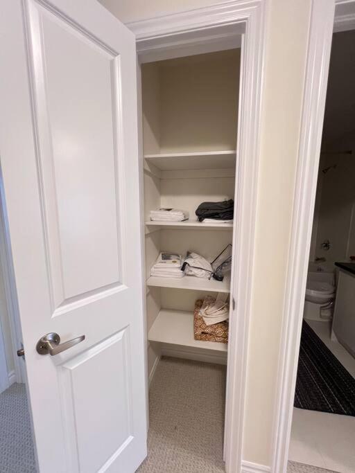 Brand New Luxurious 4B Townhouse