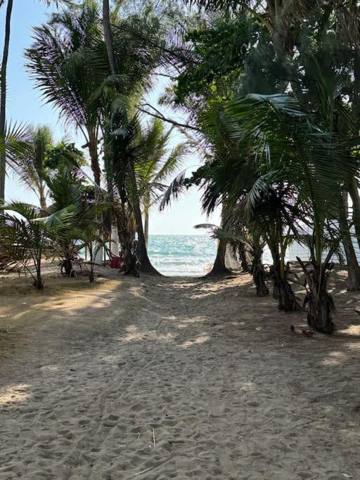 Luxo e conforto no coração de tudo ao lado do mar