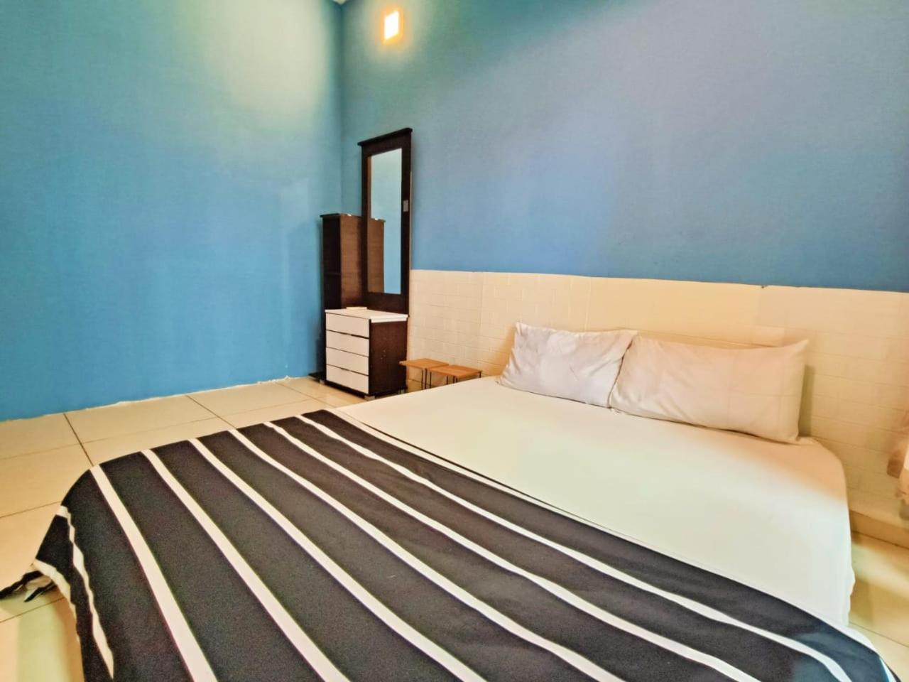 VR3 Sunway Velocity Spacious Apt中文房東