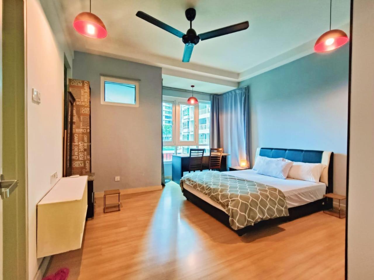 VR3 Sunway Velocity Spacious Apt中文房東