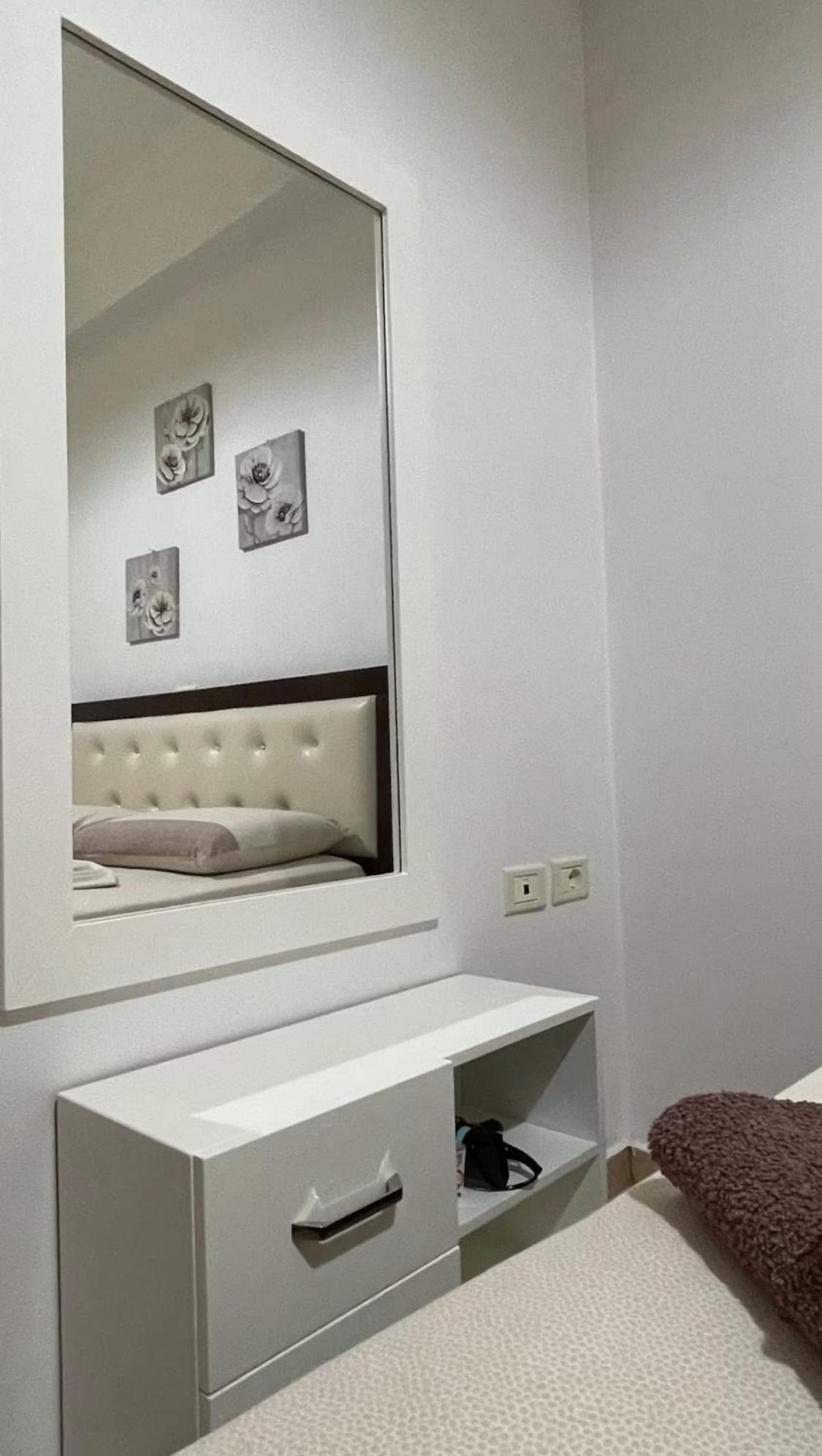 Vila Tani-2 Studios&Apartments Parking