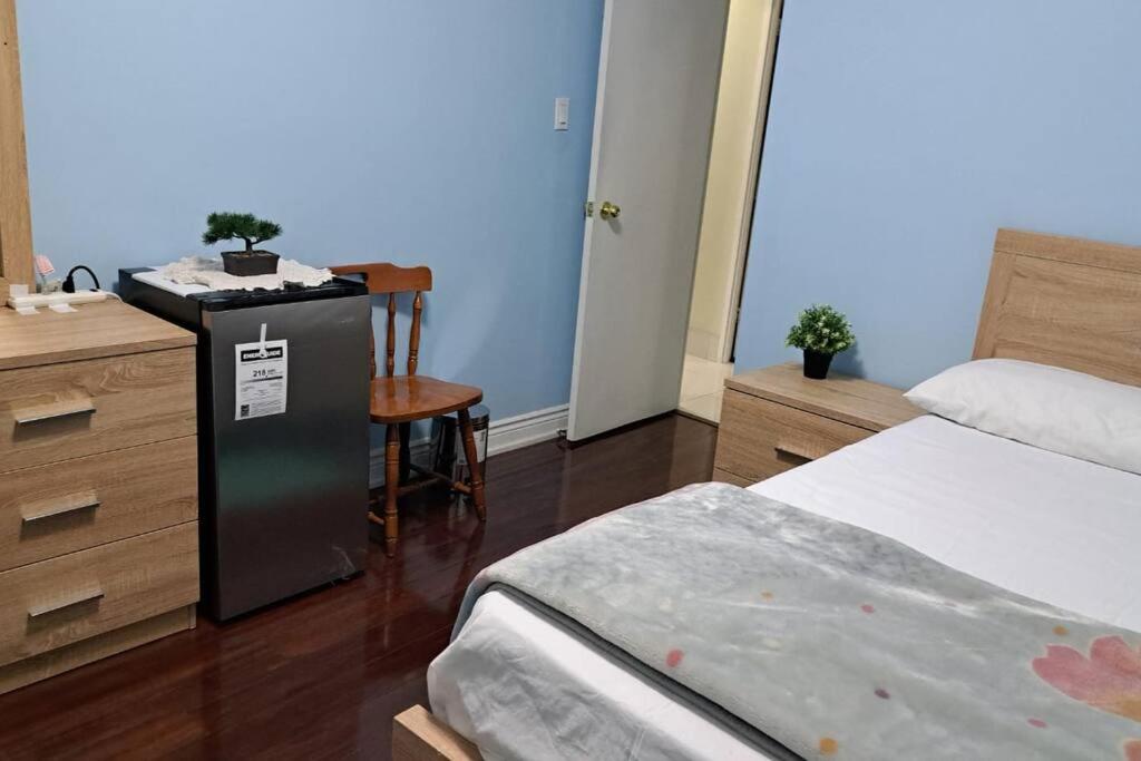 COZY Appartment in Toronto near Airport