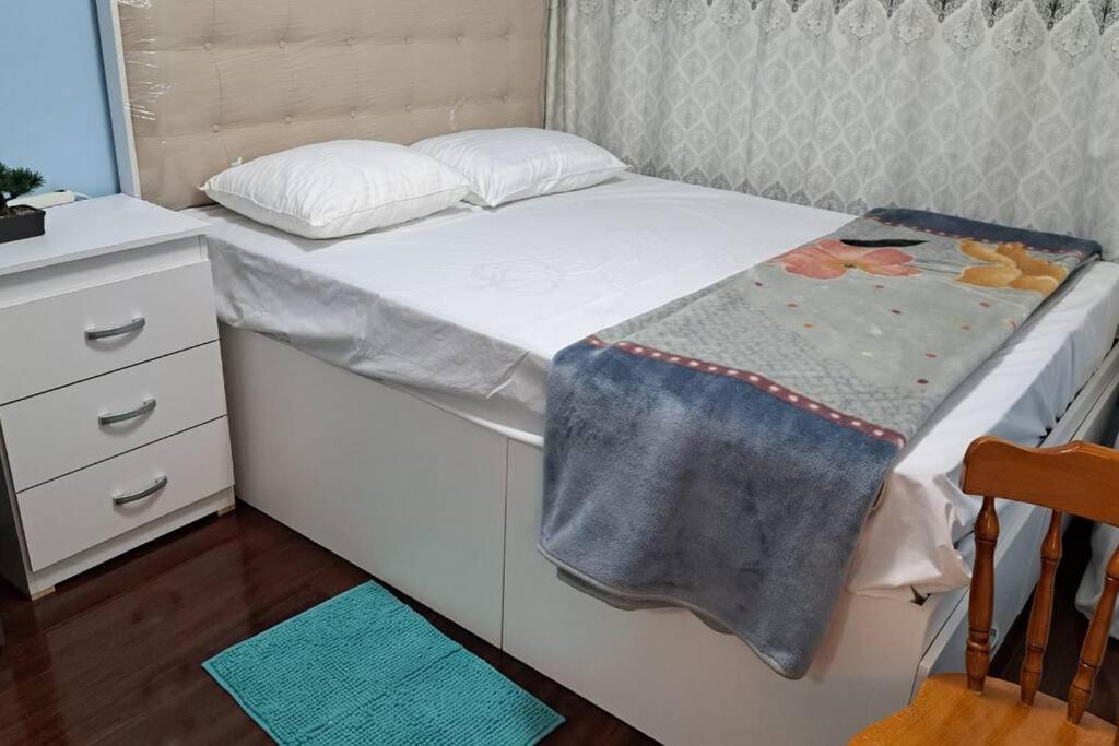 COZY Appartment in Toronto near Airport