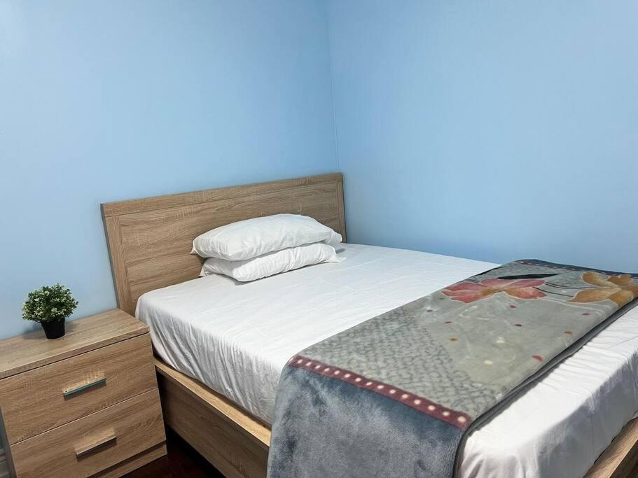 COZY Appartment in Toronto near Airport