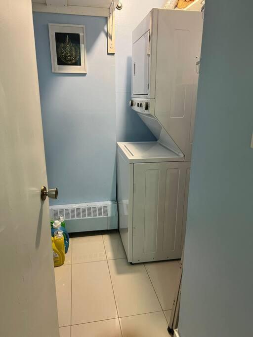 COZY Appartment in Toronto near Airport