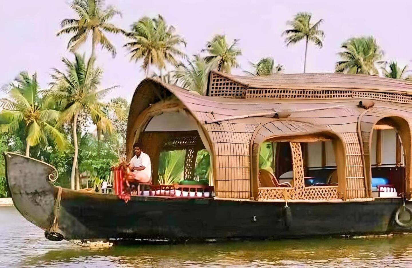 Alleppey Haven 3BR First Floor with Balcony & AC