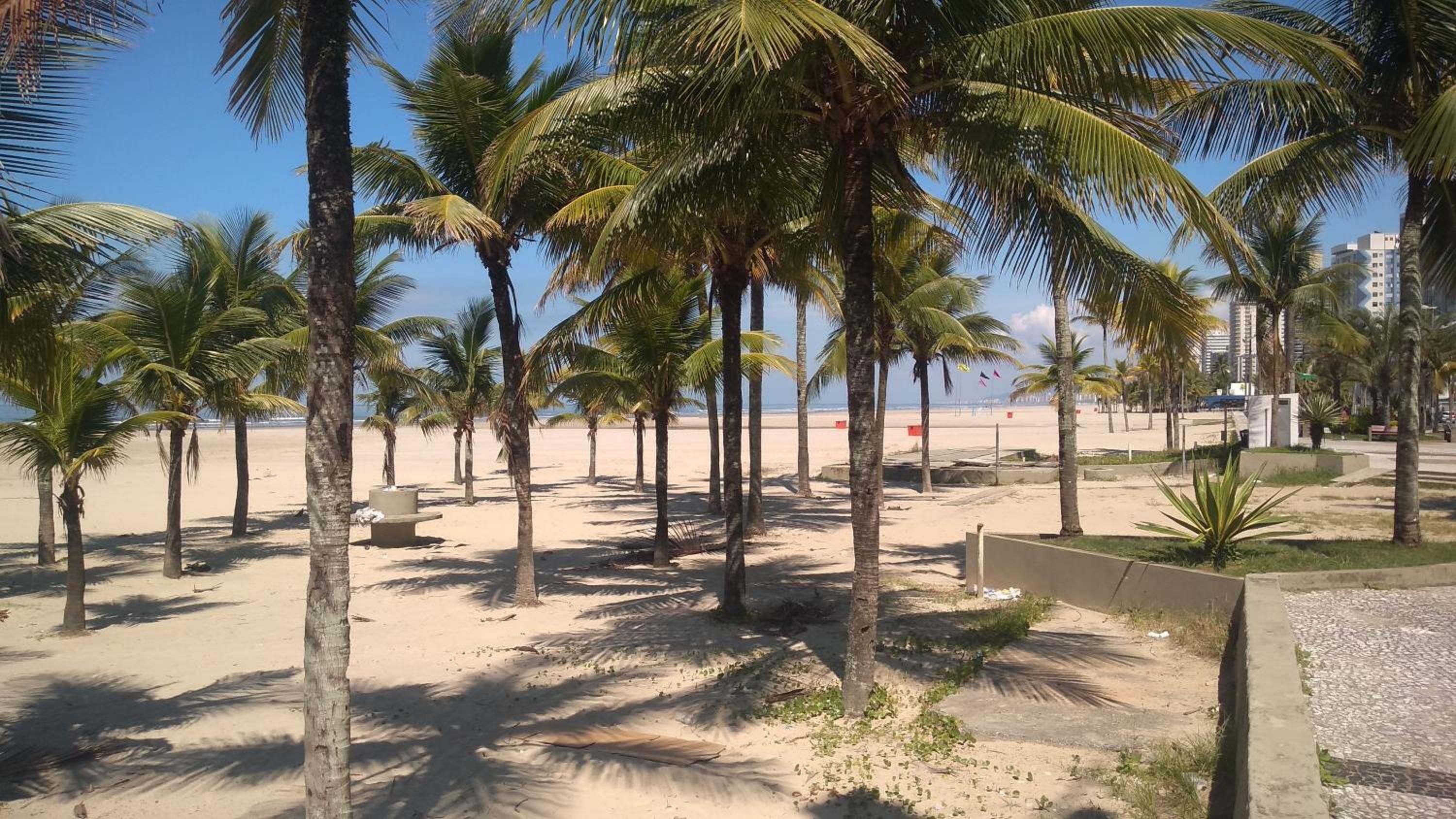 2 dorm Praia Grande disponível
