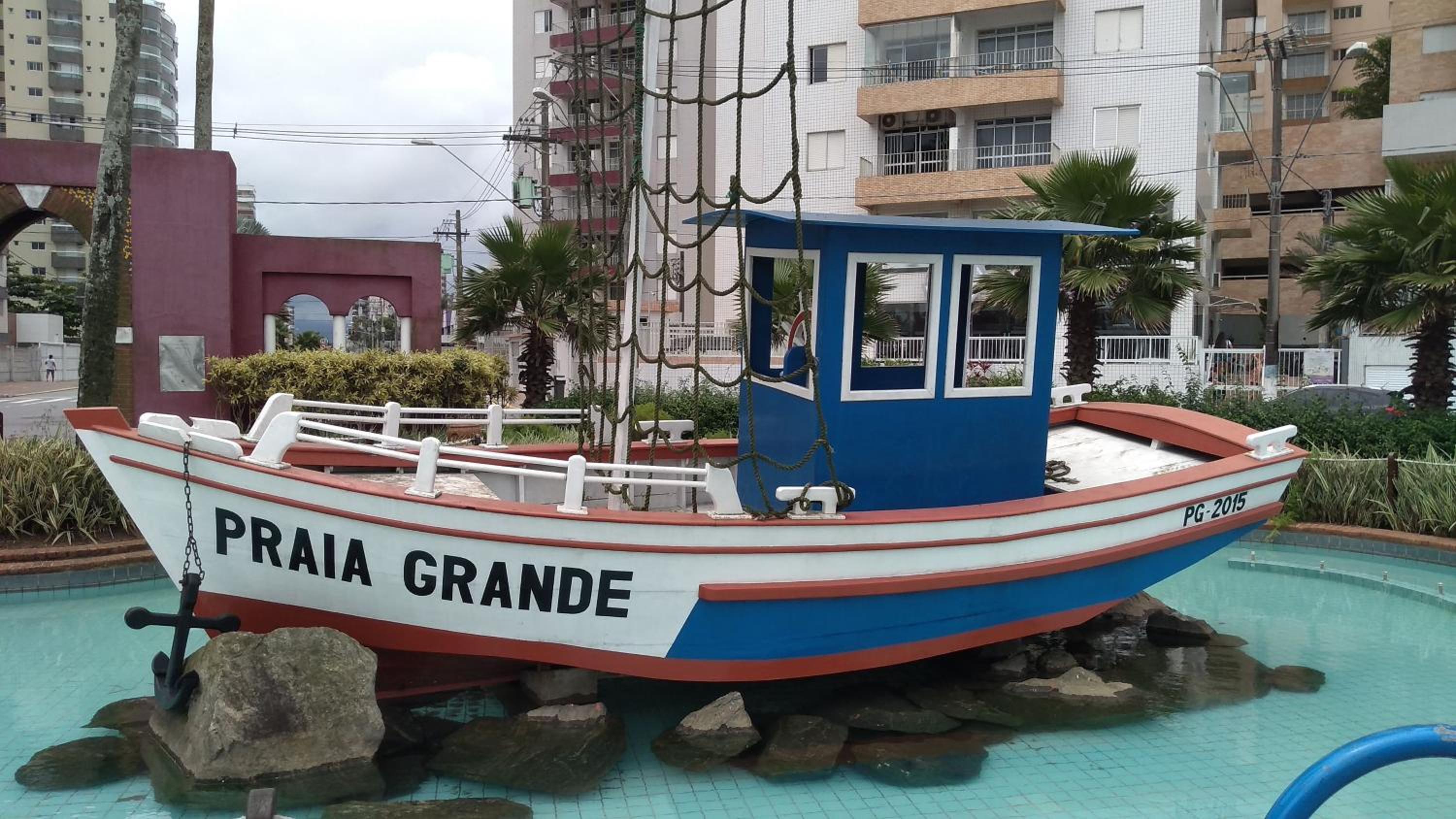 2 dorm Praia Grande disponível