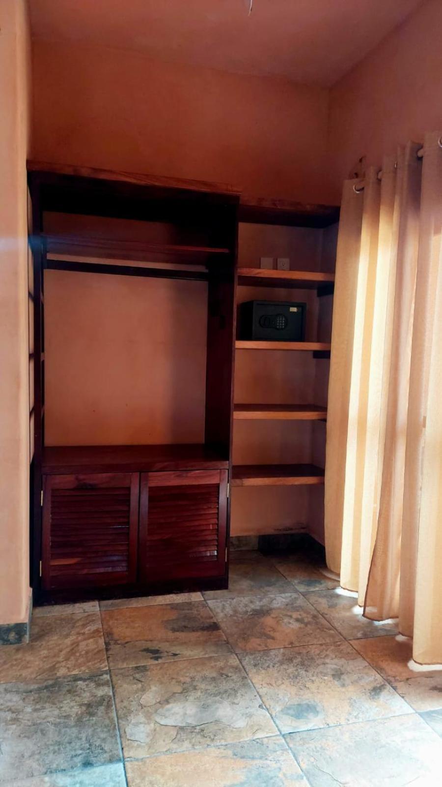 Casa XhunaXhia
