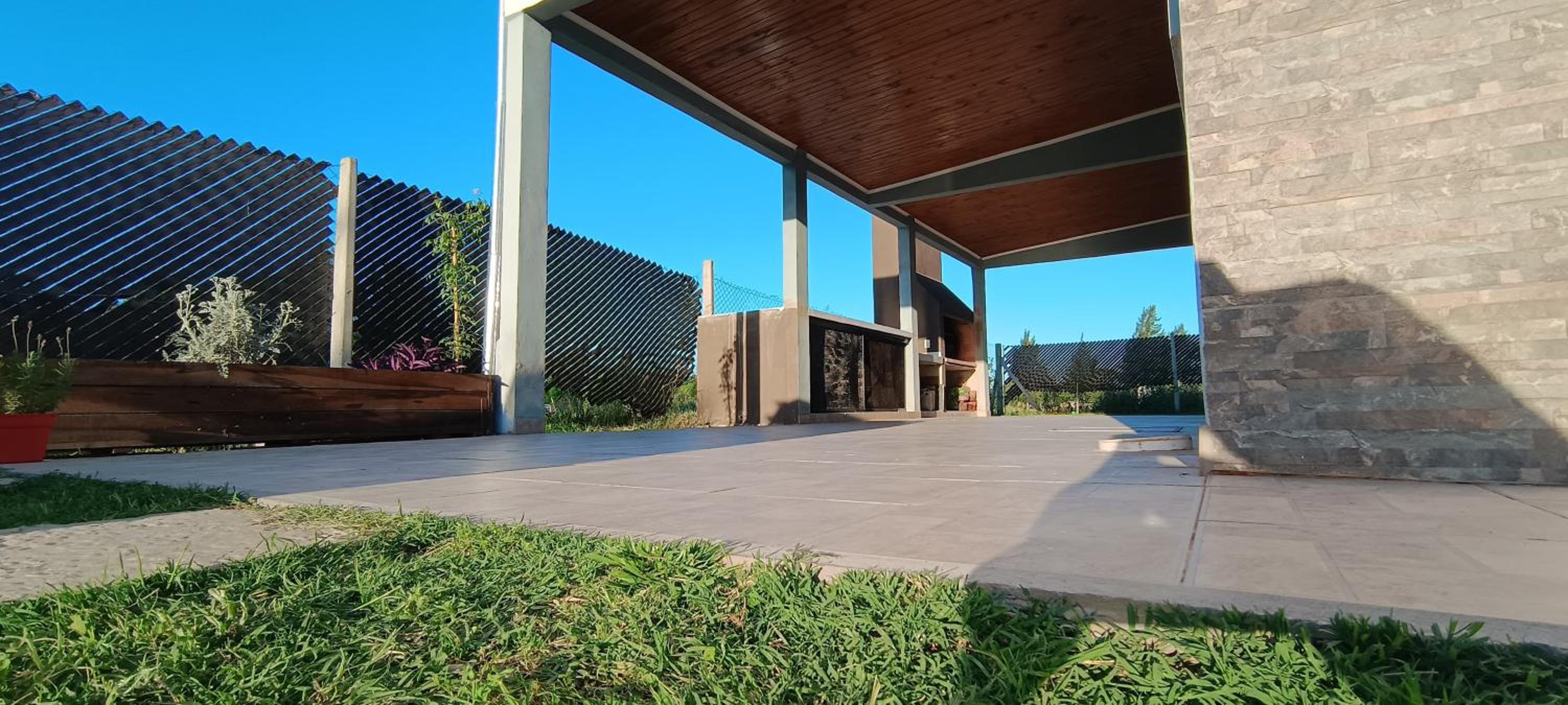 Cómoda quinta en El Pato