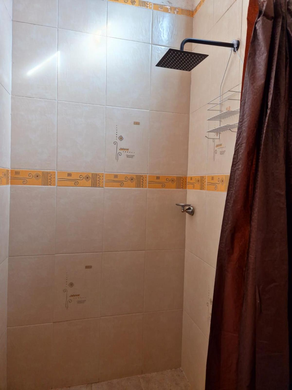 Residencia amplia, cómoda y con asadores listos view 3