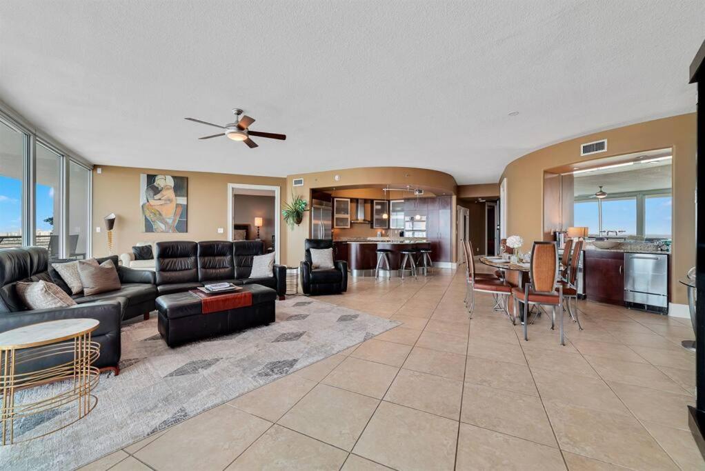 Bella Luna 1006 - Dream Vacation-Upscale Large Luxury Condo-Sleeps 10 view 5
