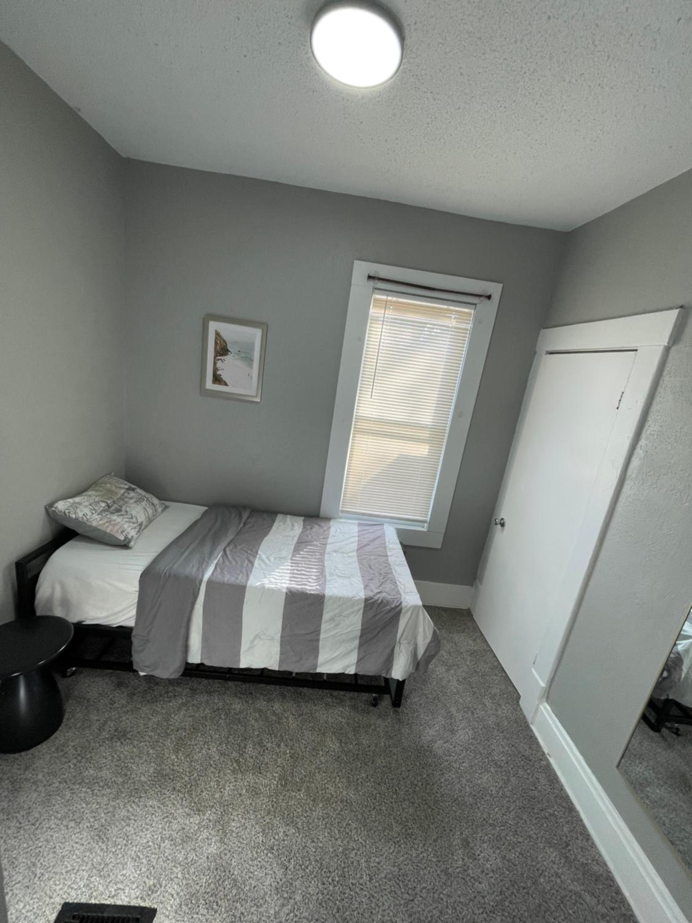 Chic Contemporary & Spacious 3br Townhome view 5