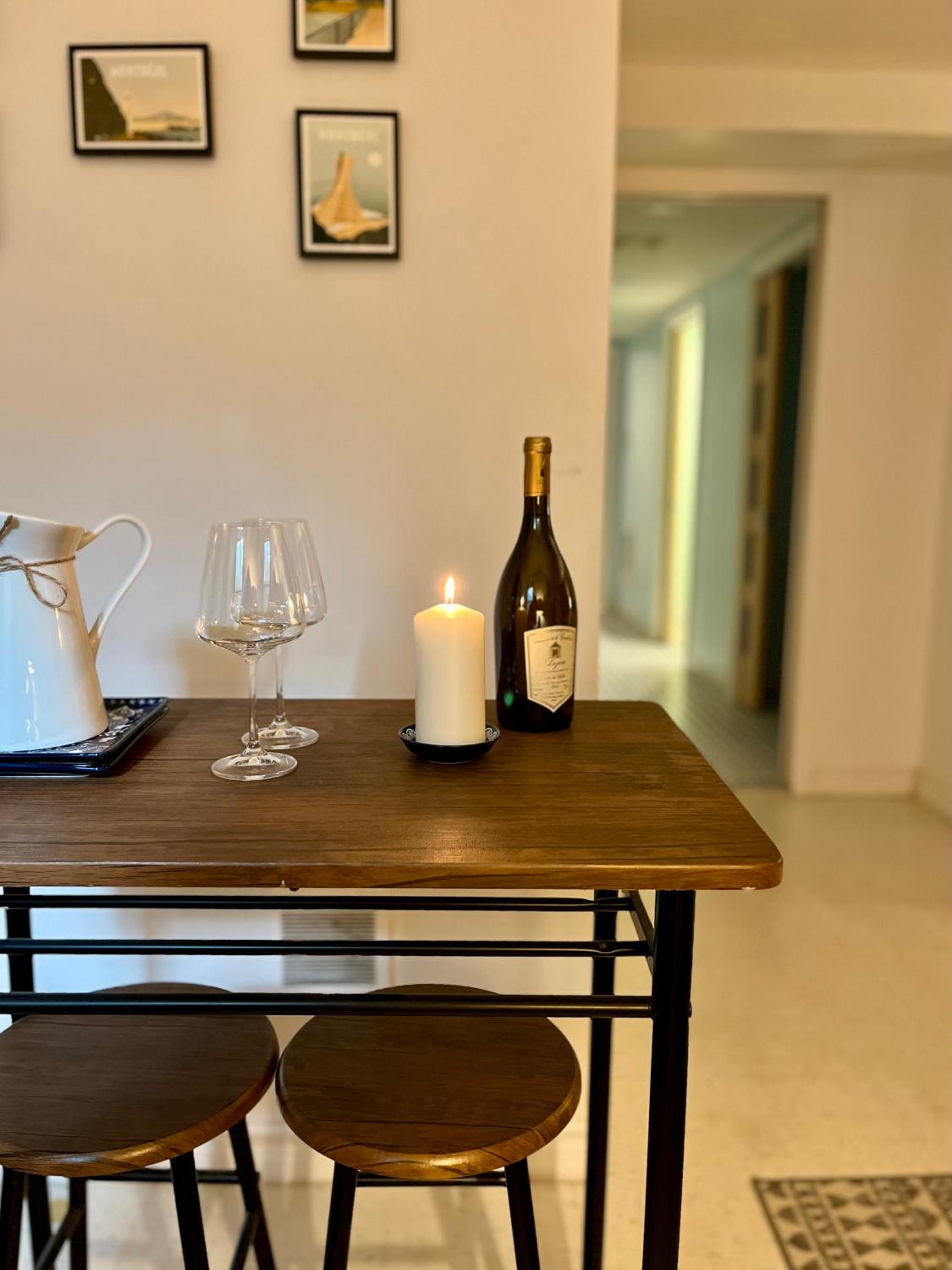 Logement complet, proche métro, parking gratuit