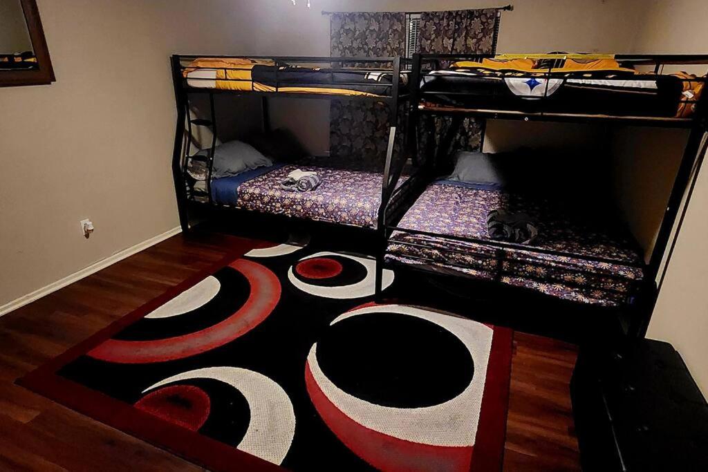 Family Home Getaway In Houston - Property Image 25