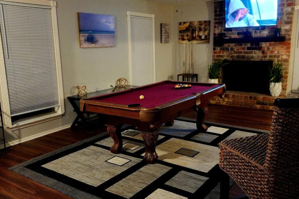 Family Home Getaway In Houston - Property Image 35