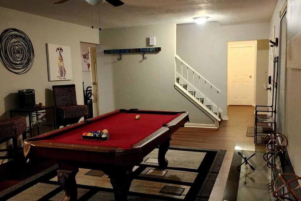 Family Home Getaway In Houston - Property Image 7