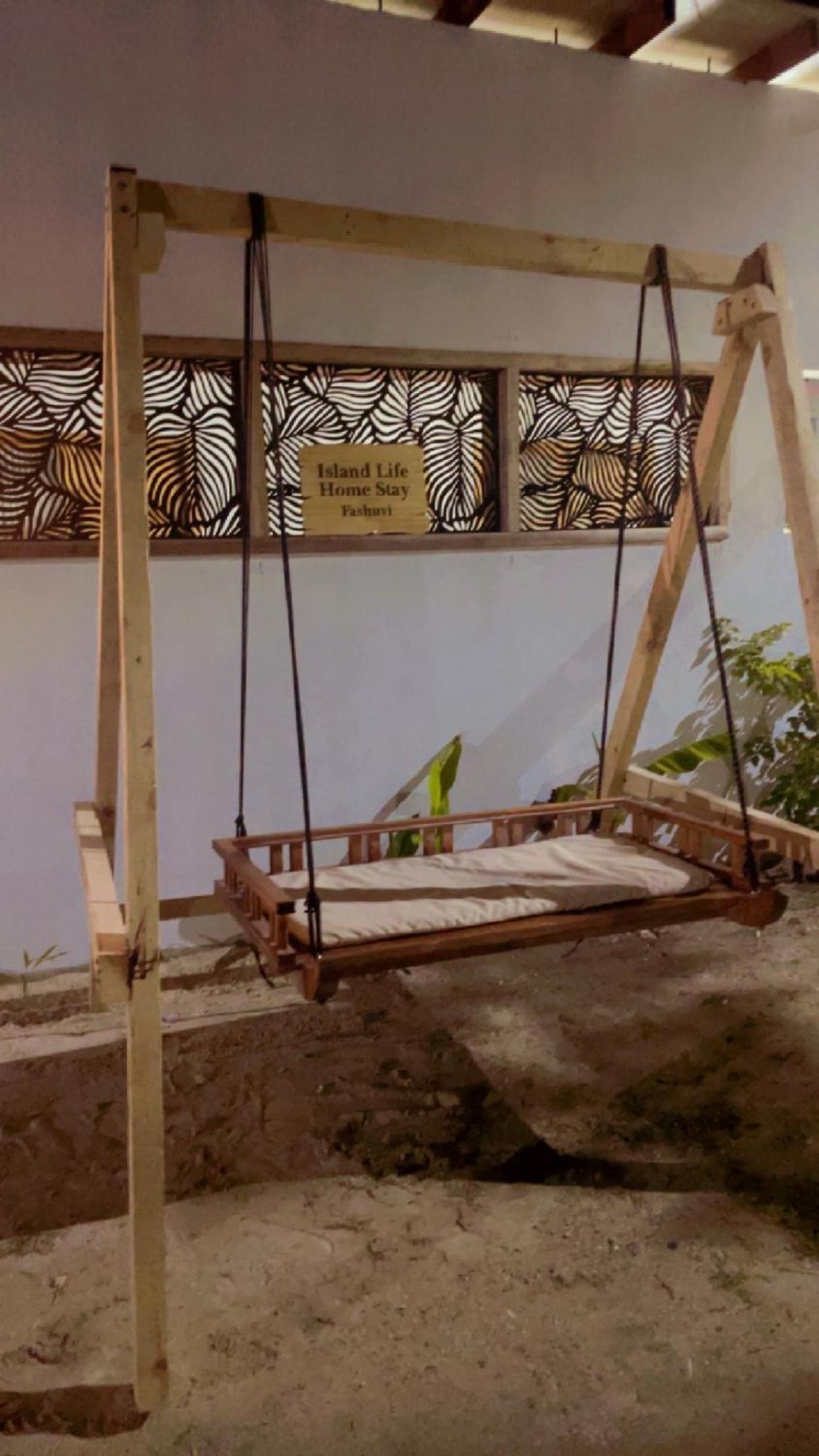 Island life Home Stay photo 2