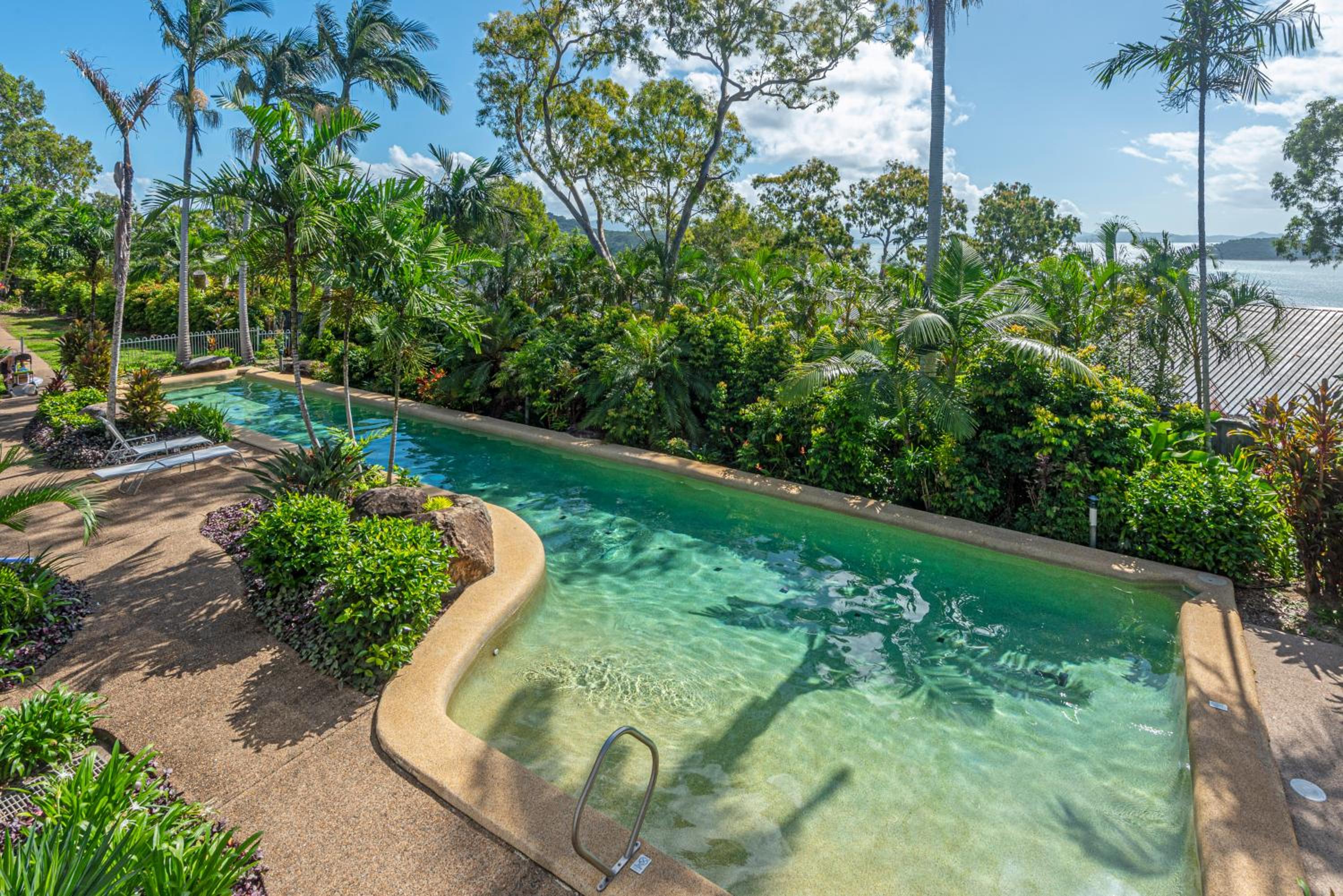 Blue Water Views Apartments