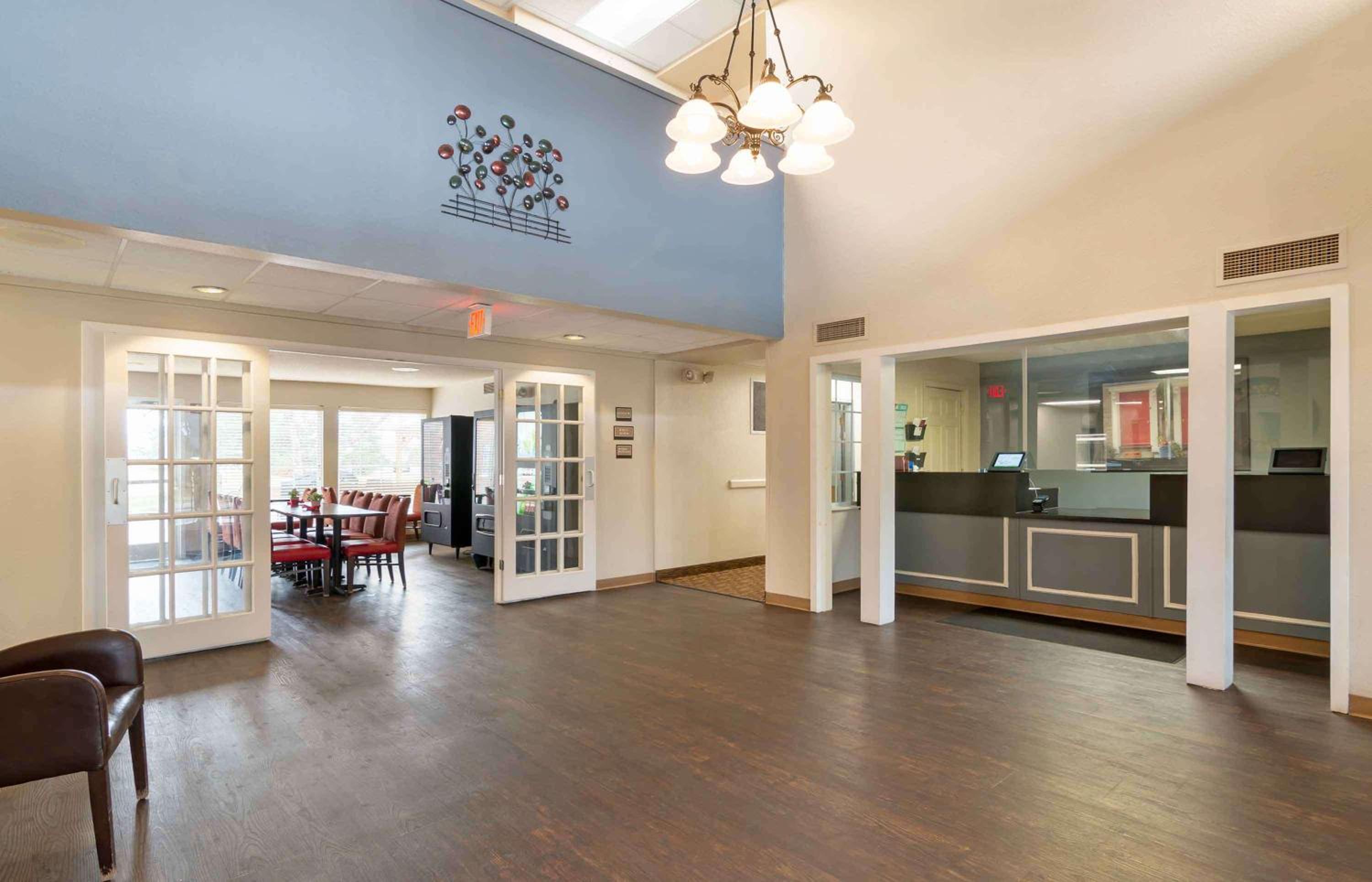 Kansas City Vacations - Extended Stay America Suites - Kansas City - Airport - Tiffany Springs - Property Image 35