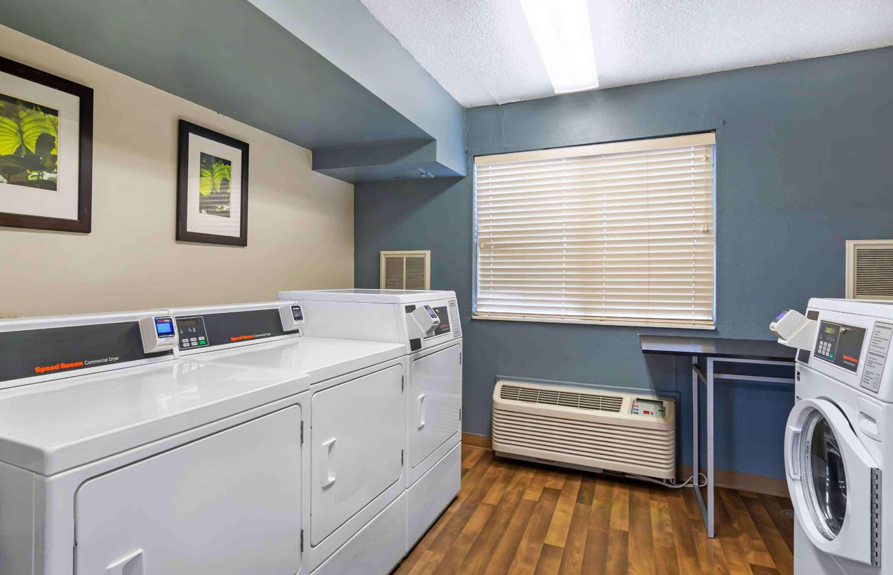 Kansas City Vacations - Extended Stay America Suites - Kansas City - Airport - Tiffany Springs - Property Image 19