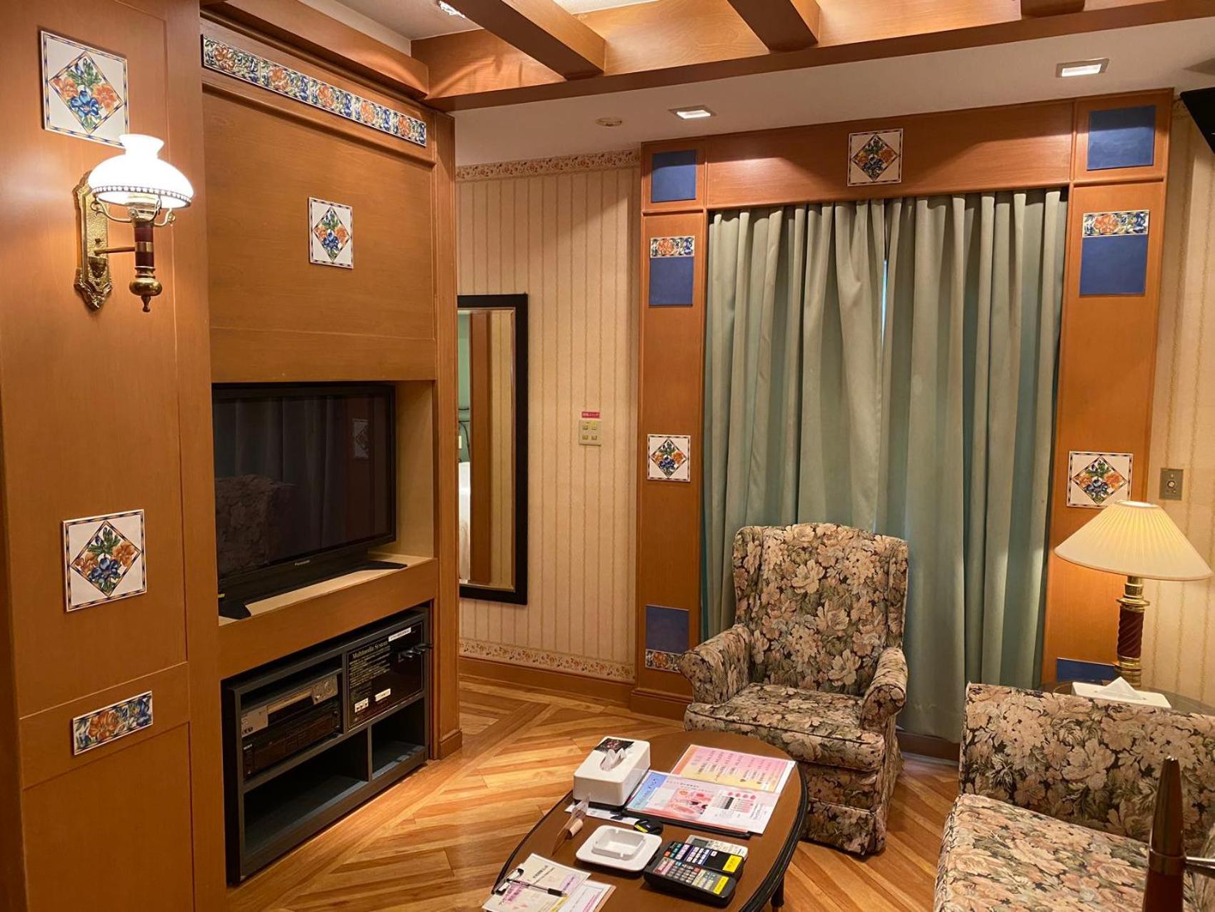 Hotel Karakonosato 唐比の里 view 4