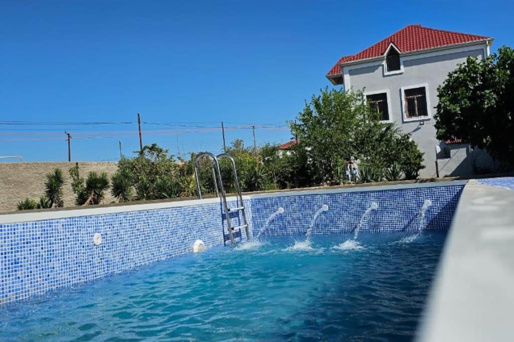 Nardaranda 3 Mərtəbəli Villa