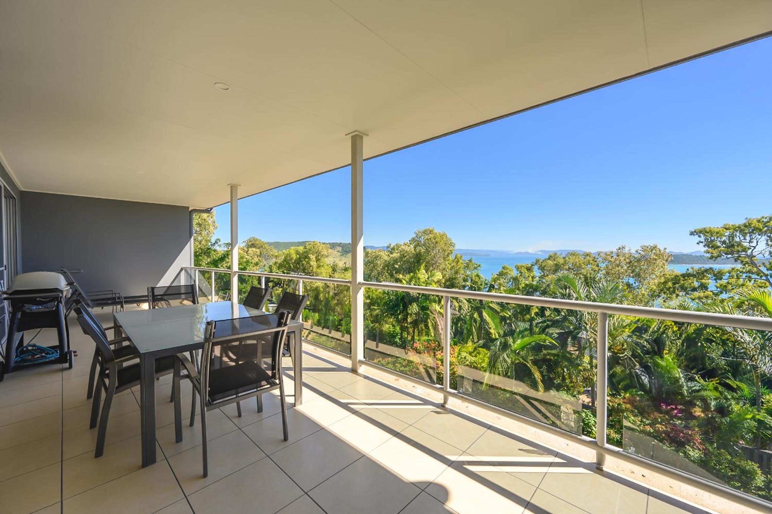 Blue Water Views Apartments