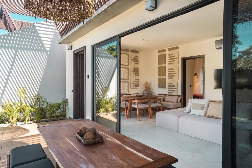 Enchanting 4BR VillaΔ Pool& RooftopΔPrime location view 4