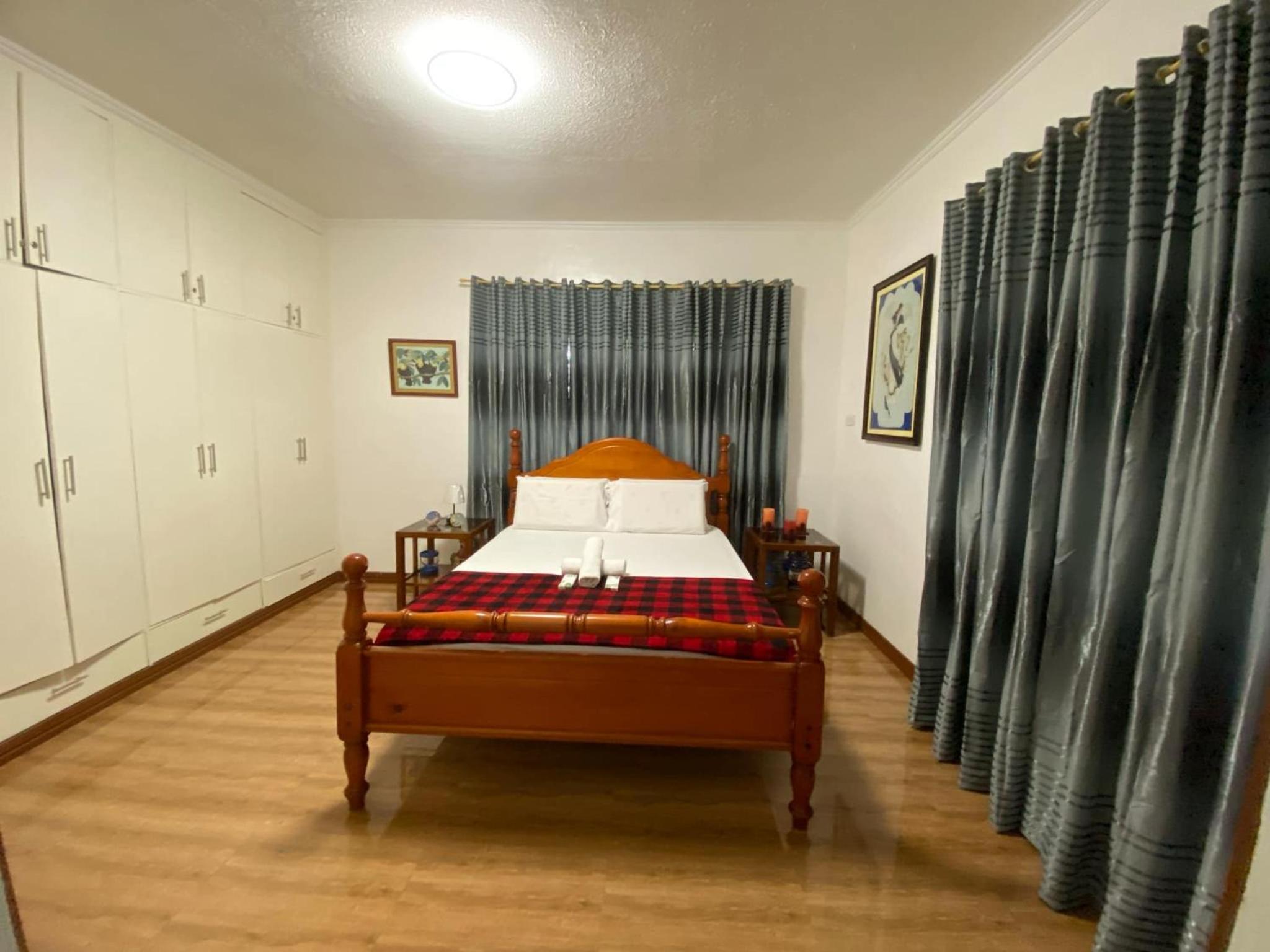 Ems Staycation Home in Panorama Davao- 3BR-2BA-Wifi&Netflix-6PAX view 4