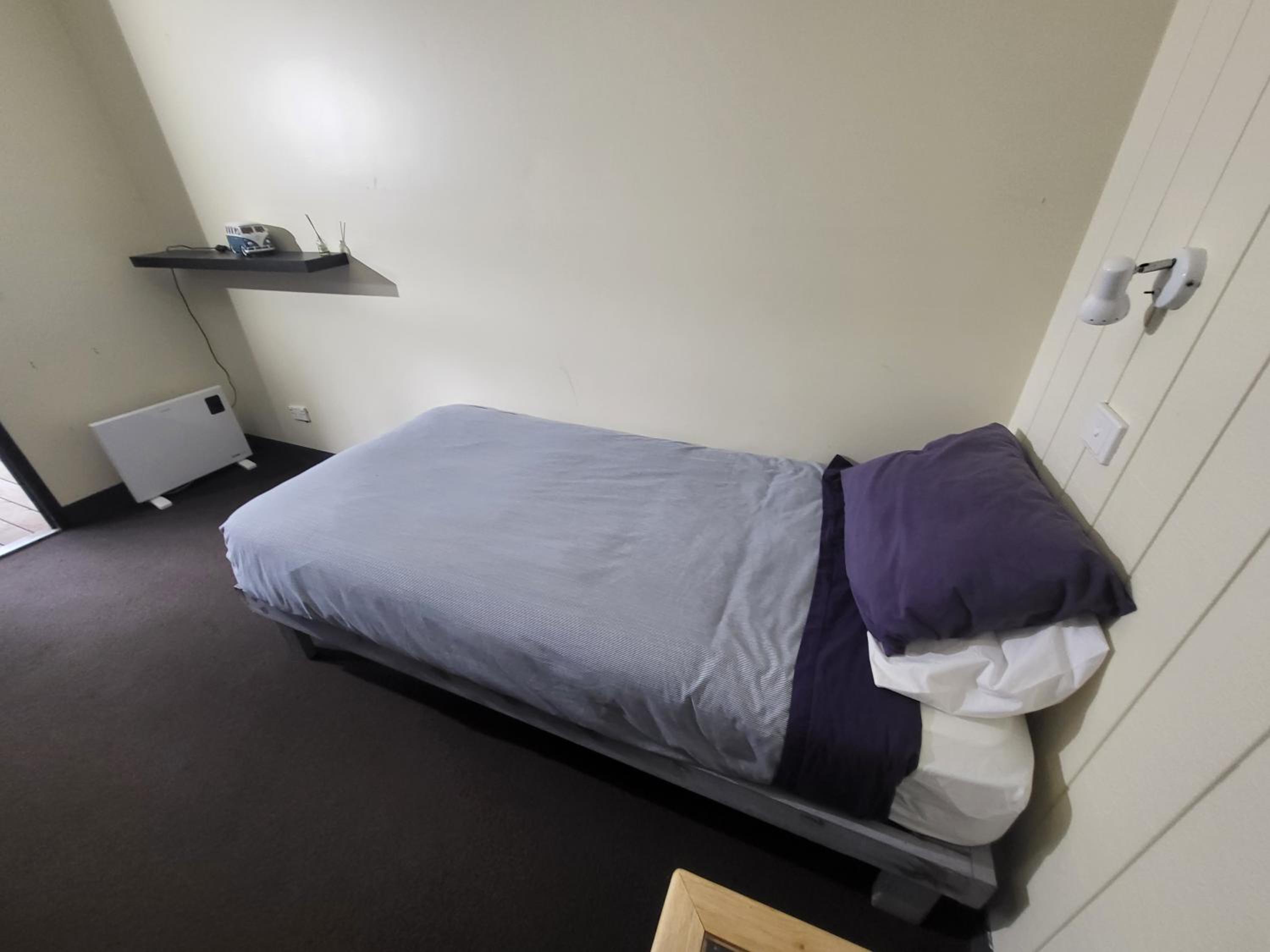 Swansea Backpackers
