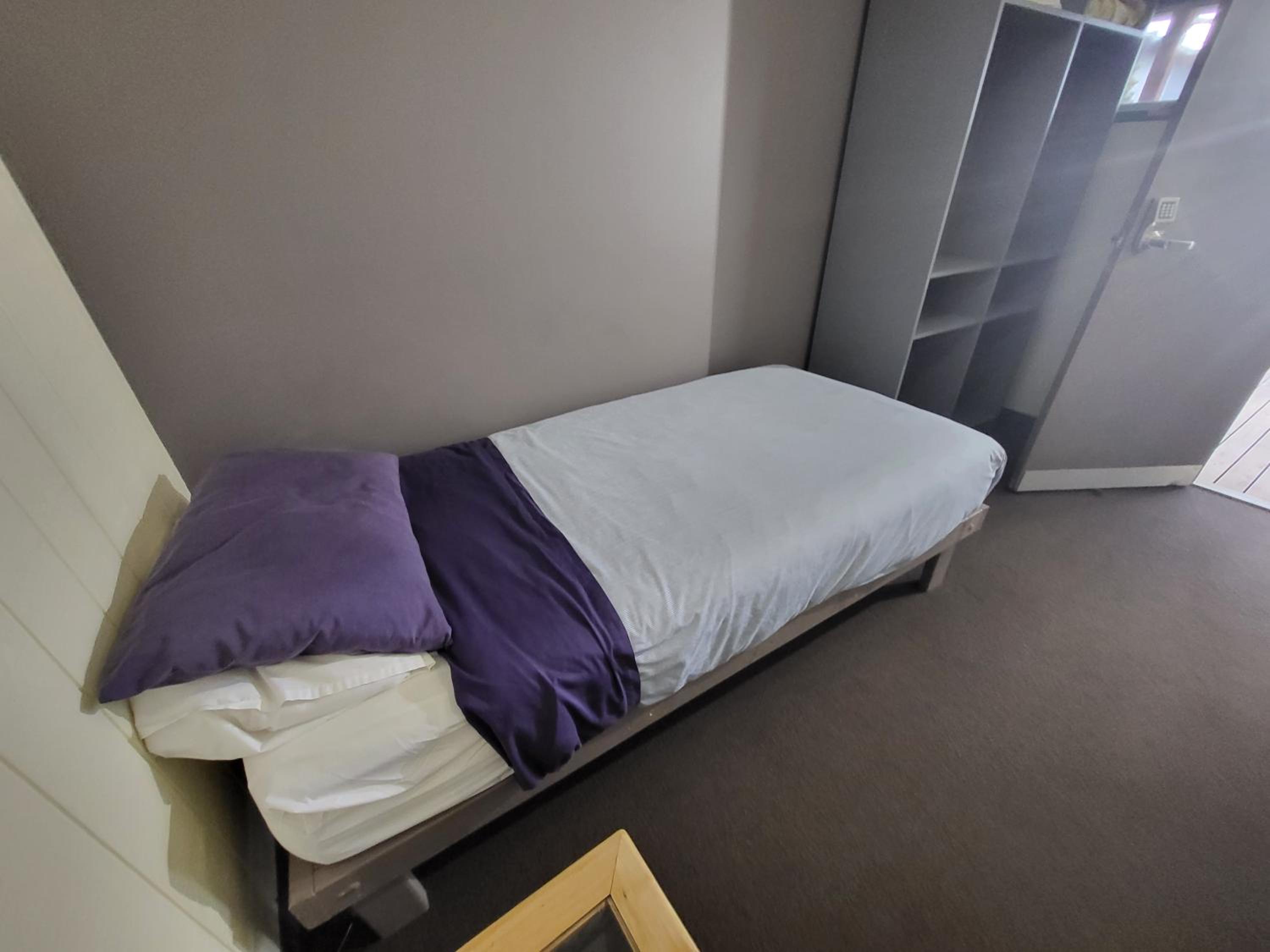 Swansea Backpackers