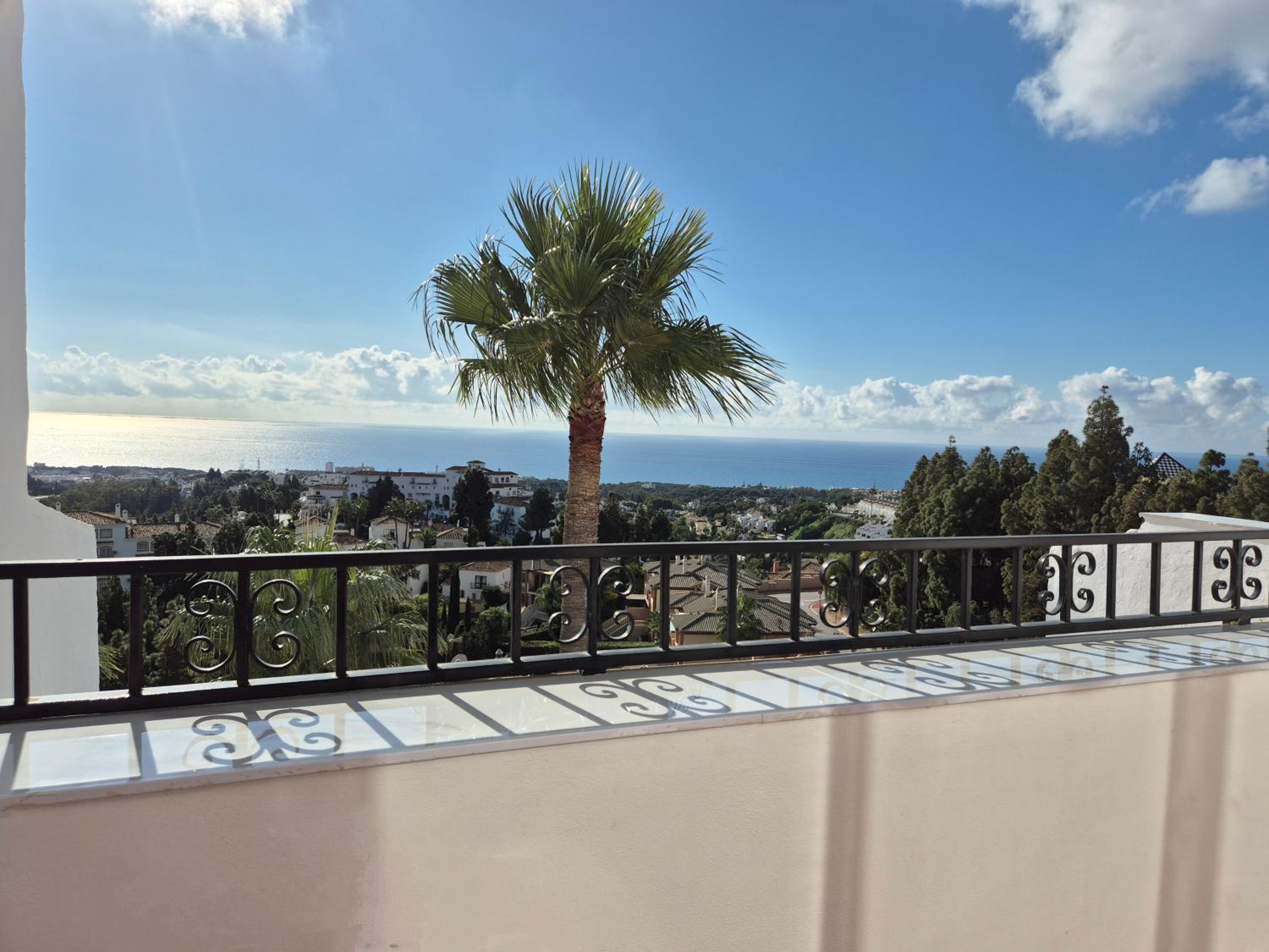 Duplex Penthouse 2 Living Rooms 3 Double Bedroom 4 Beds 4 Terraces Outstanding Sea & Mountain views photo 2