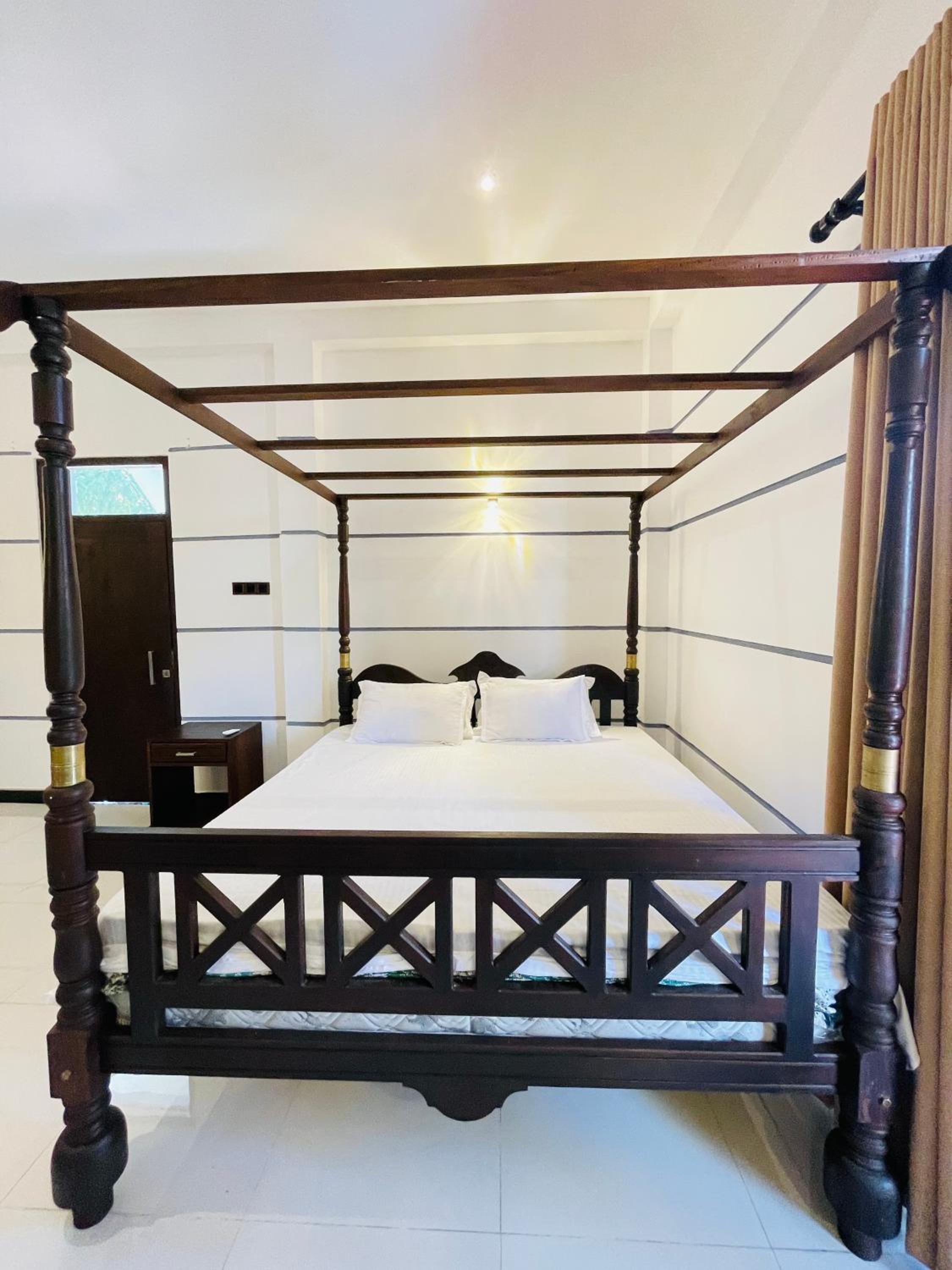 Pathi Villa Weligama