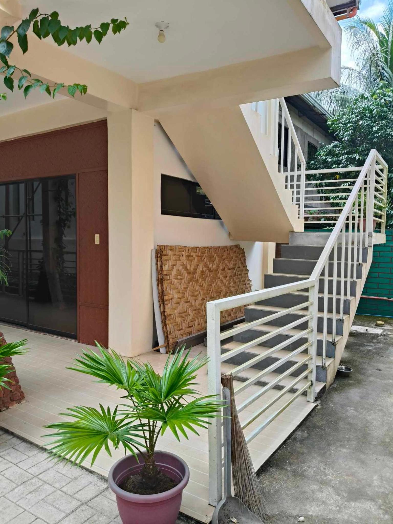 Flores Garden Resort Hostel view 4