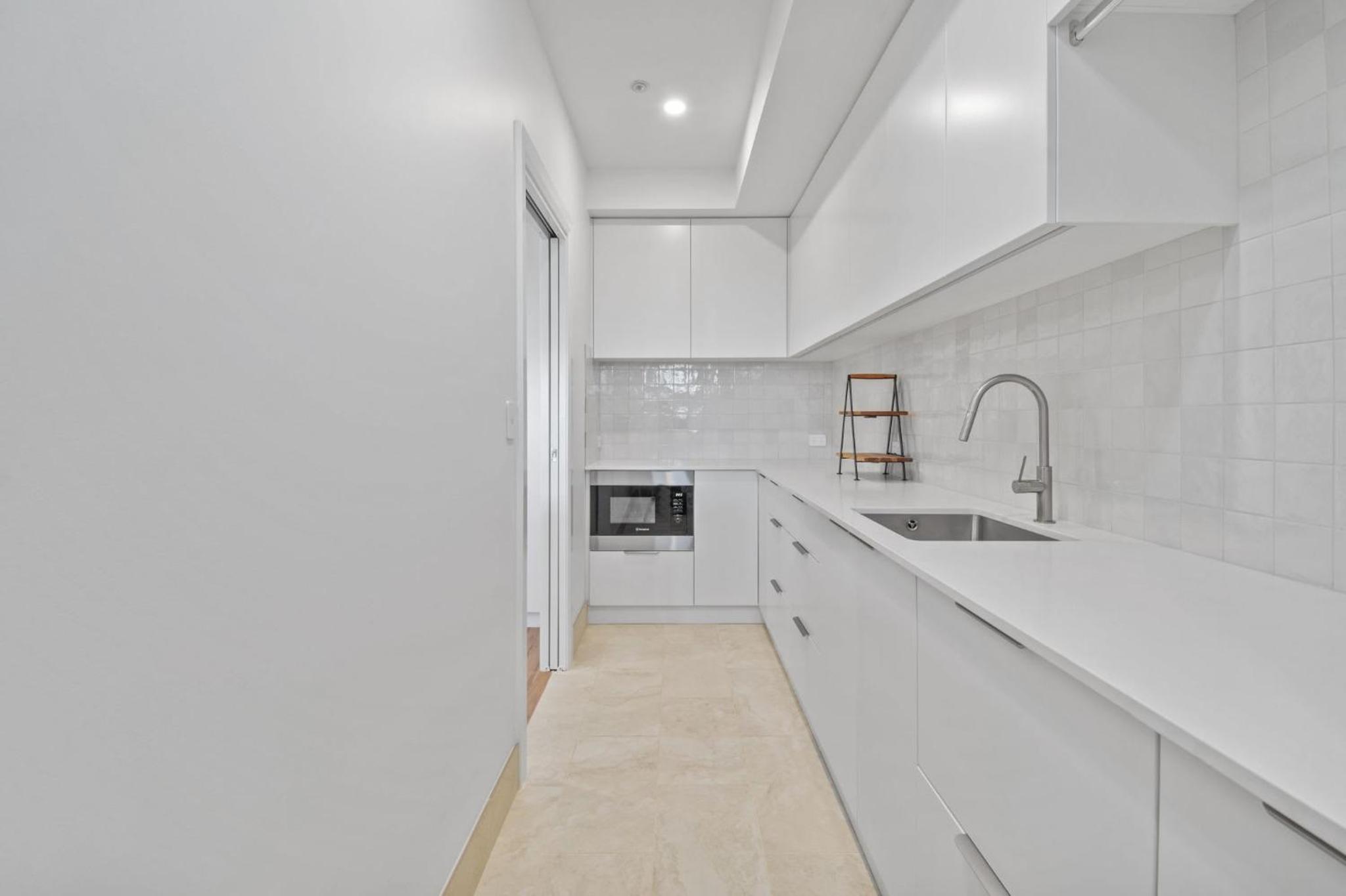 Heights of Luxury - Elite Contemporary Entertainer