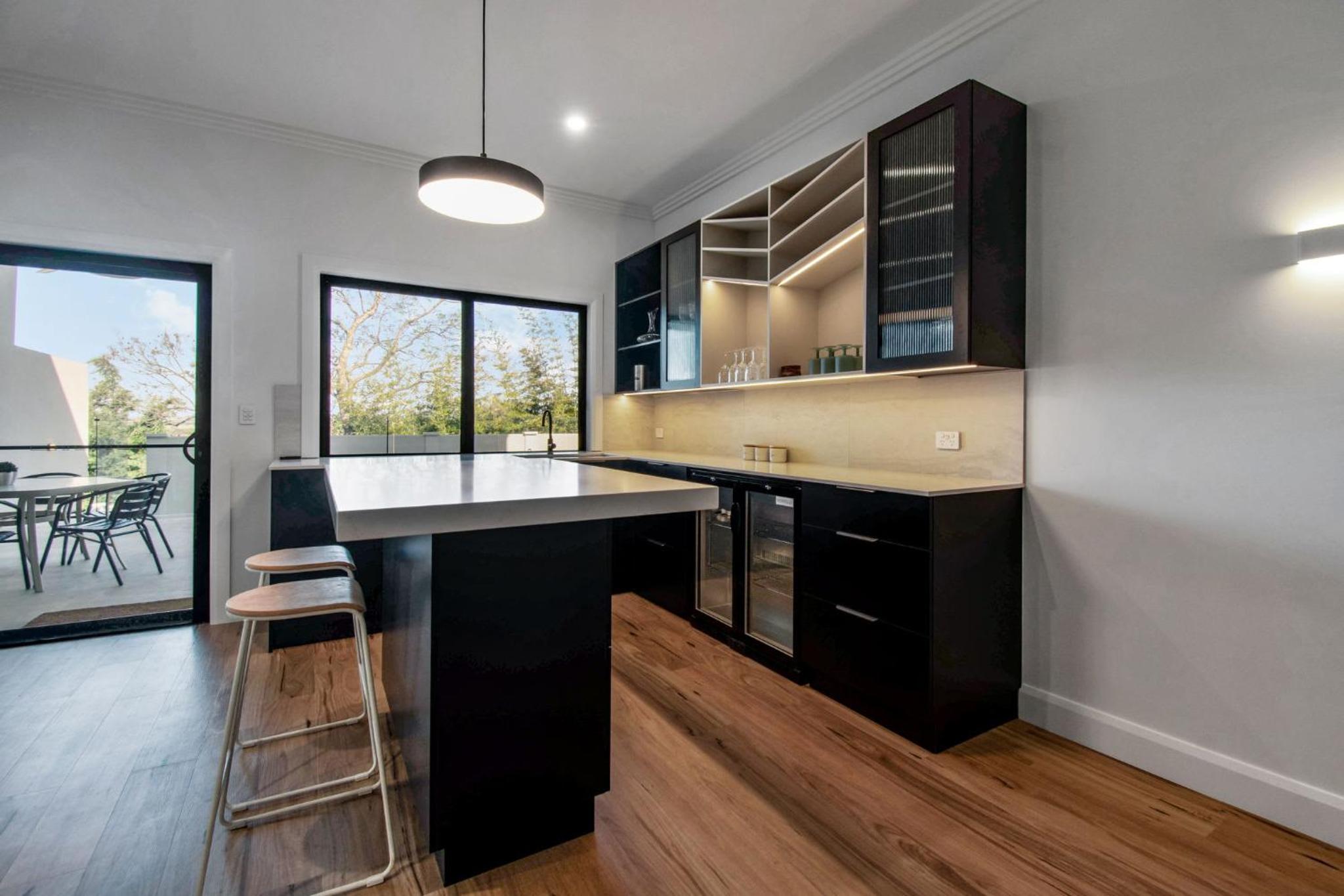 Heights of Luxury - Elite Contemporary Entertainer