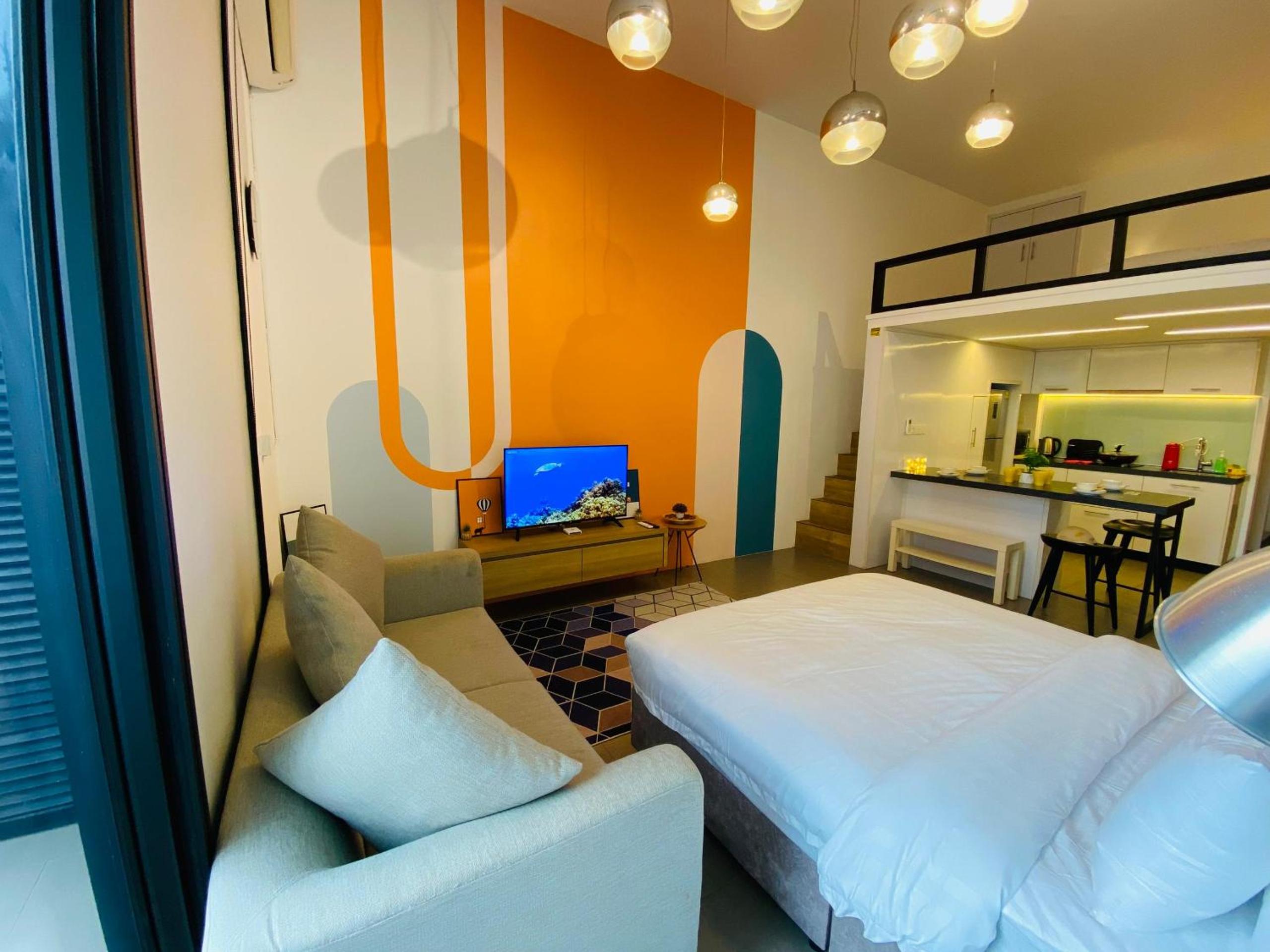 EST Bangsar KL Sentral by DeUrban