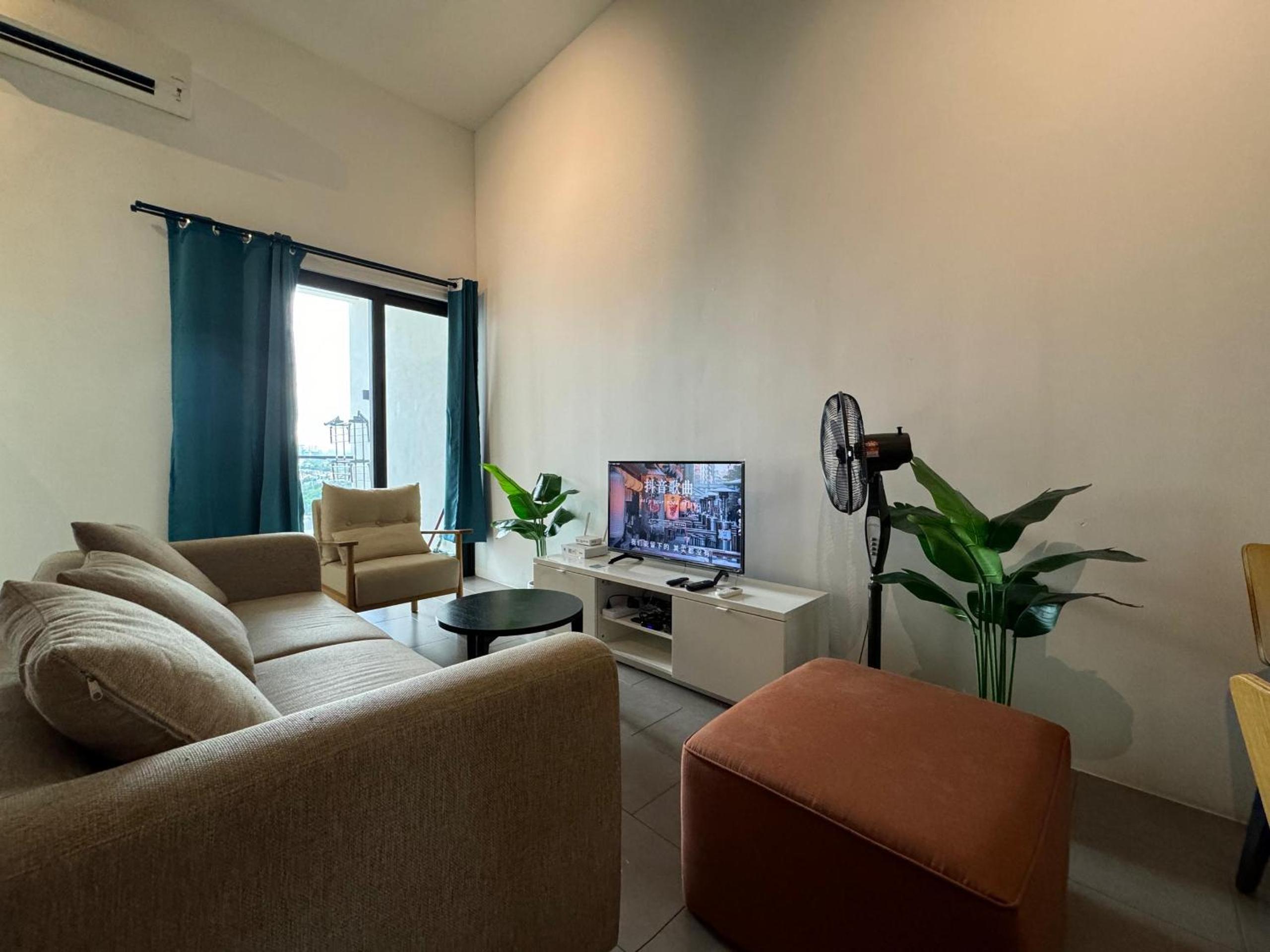 EST Bangsar KL Sentral by DeUrban