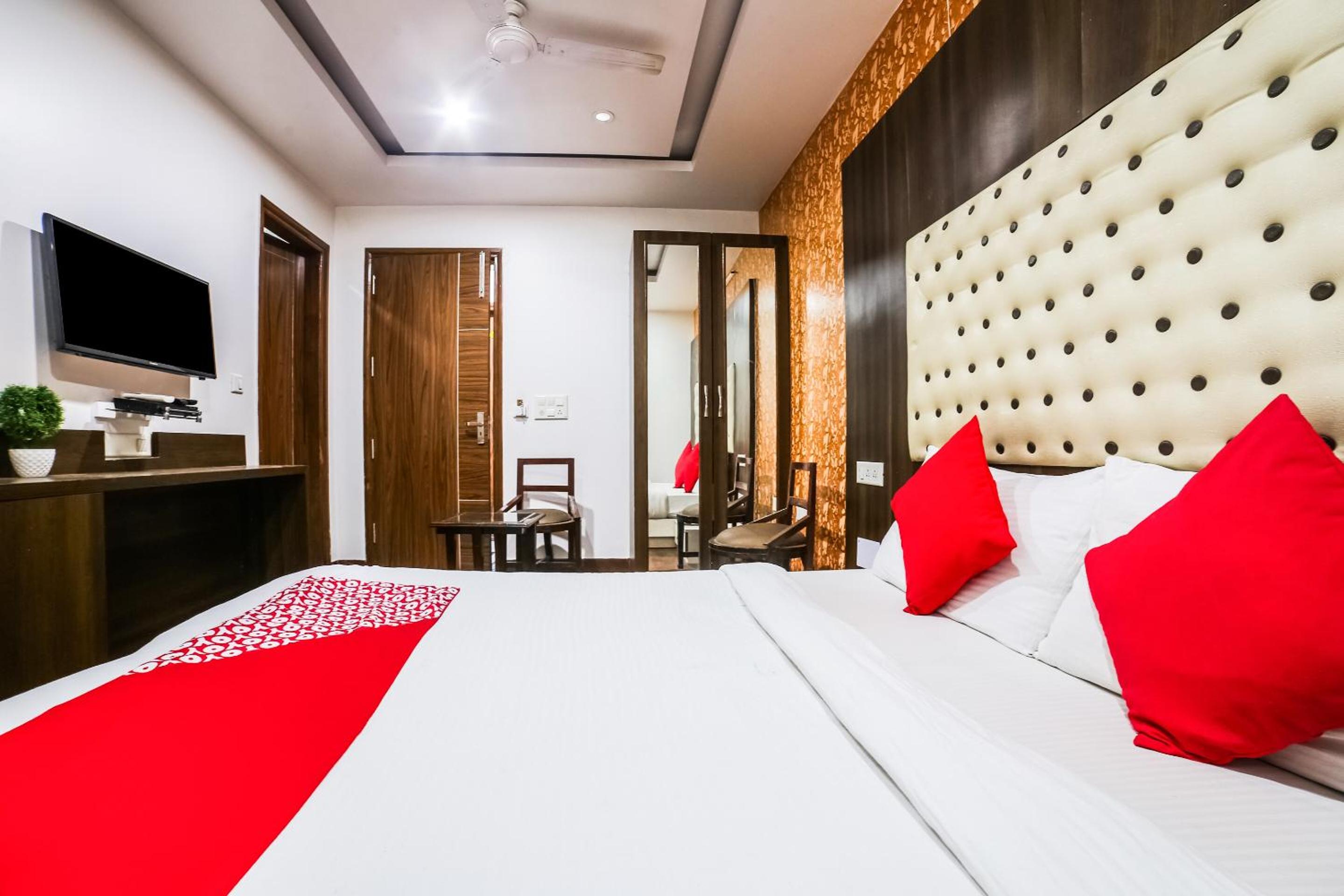 Hotel O Sehej Continental