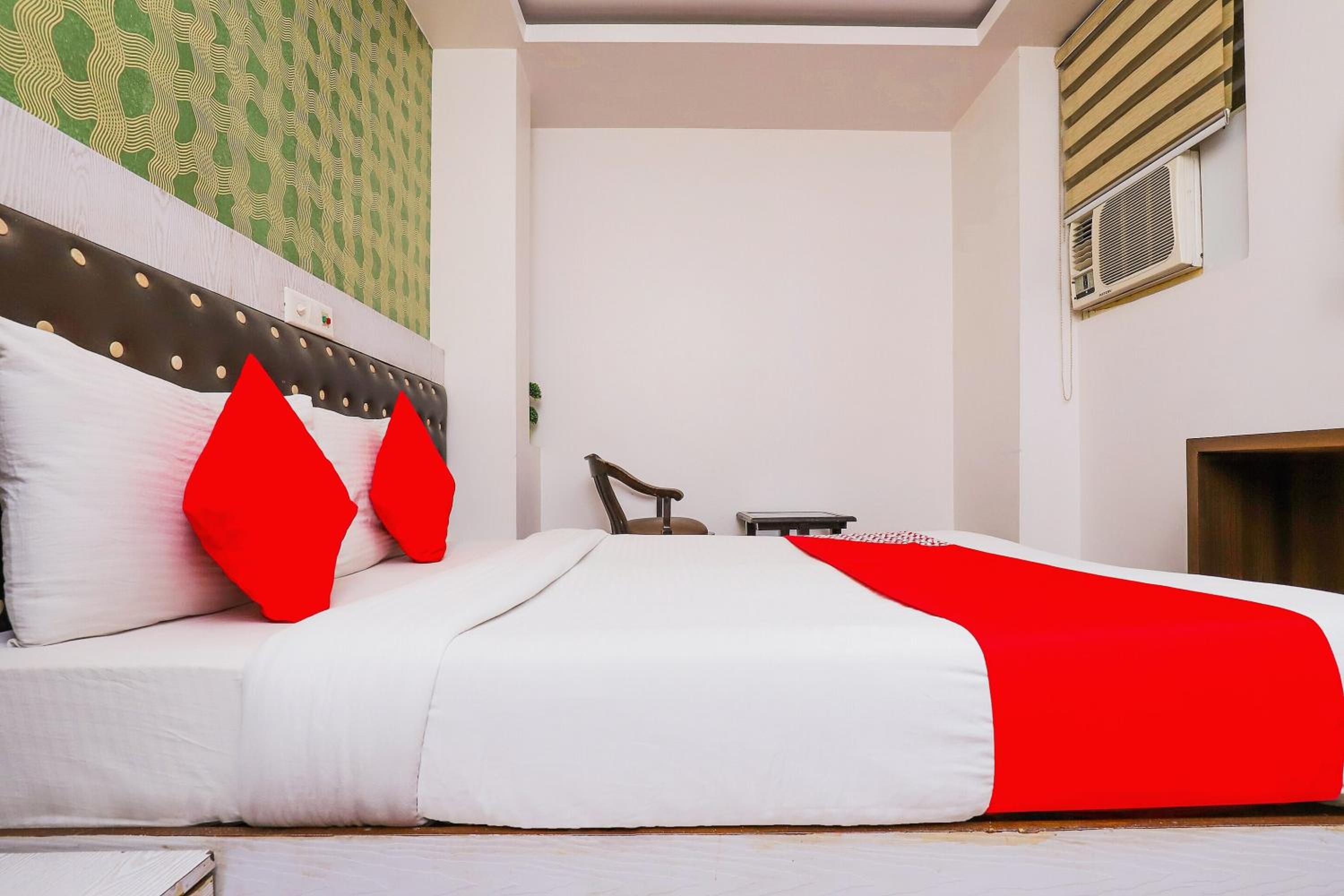 Hotel O Sehej Continental